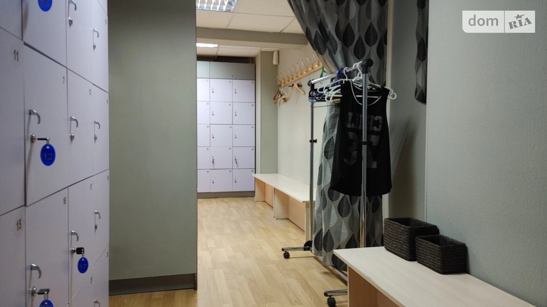 Продается офис 170 кв. м в бизнес-центре, цена: 169900 $ - фото 2