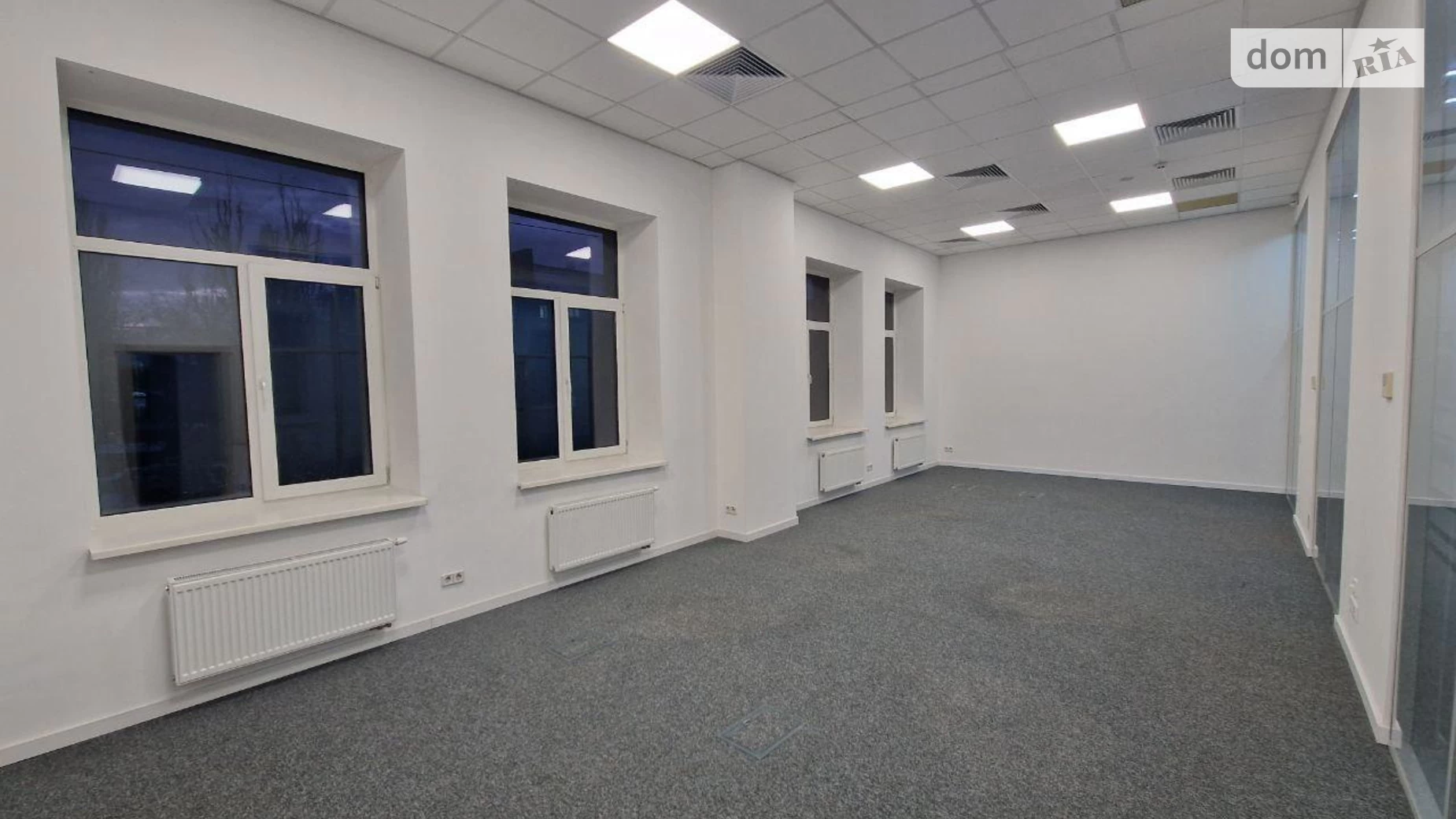 Сдается в аренду офис 1390 кв. м в бизнес-центре, цена: 27550 $ - фото 3