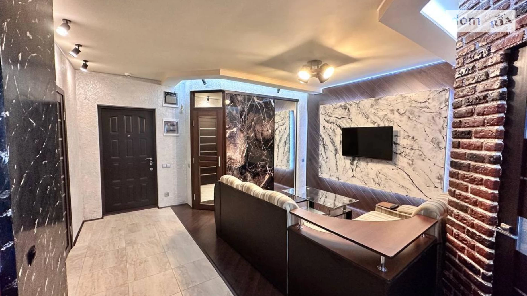Продается 1-комнатная квартира 42.3 кв. м в Лиманке, ул. Жемчужная, 1Б - фото 2