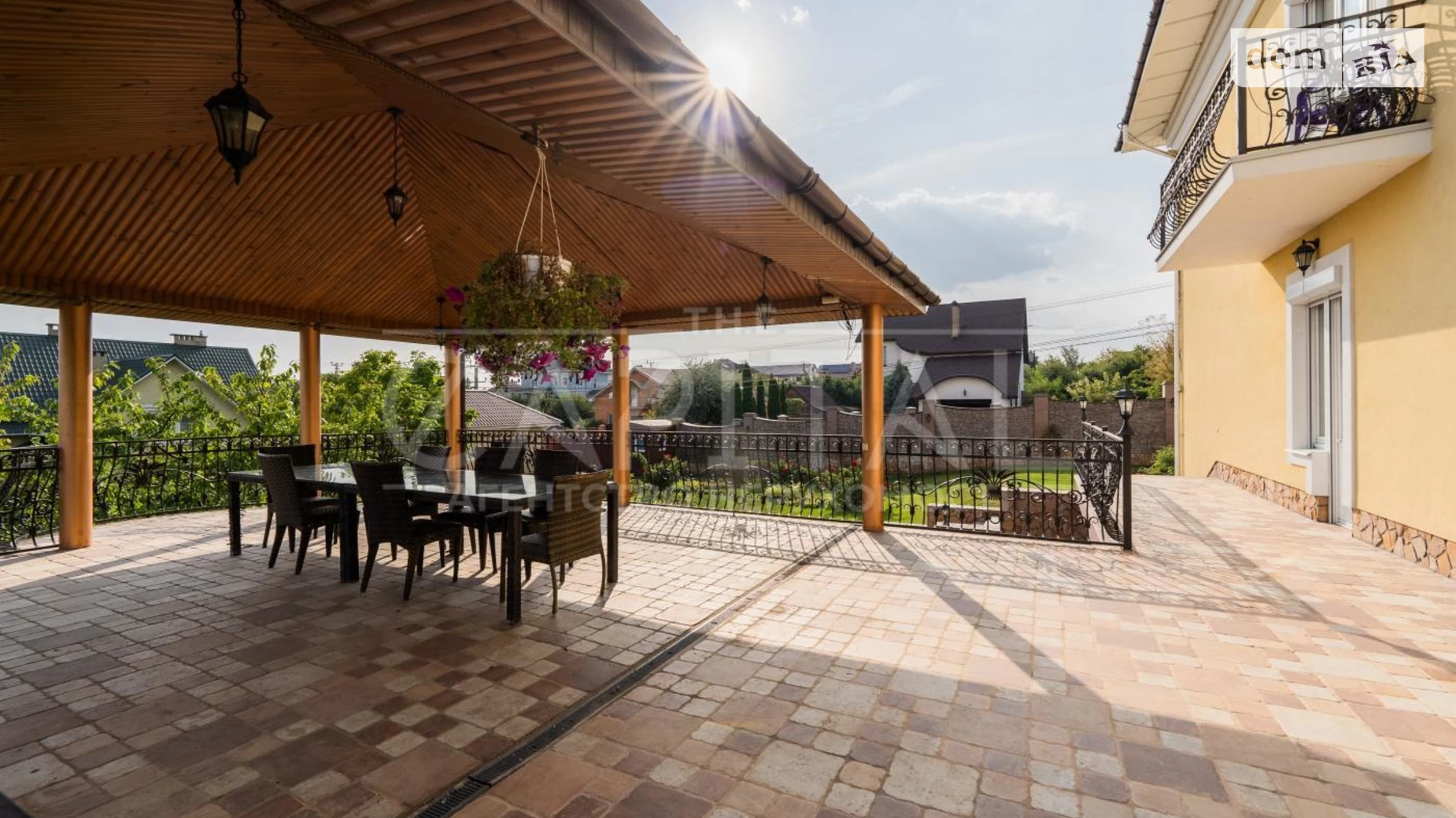 Продается дом на 3 этажа 950 кв. м с балконом, цена: 1425000 $ - фото 3