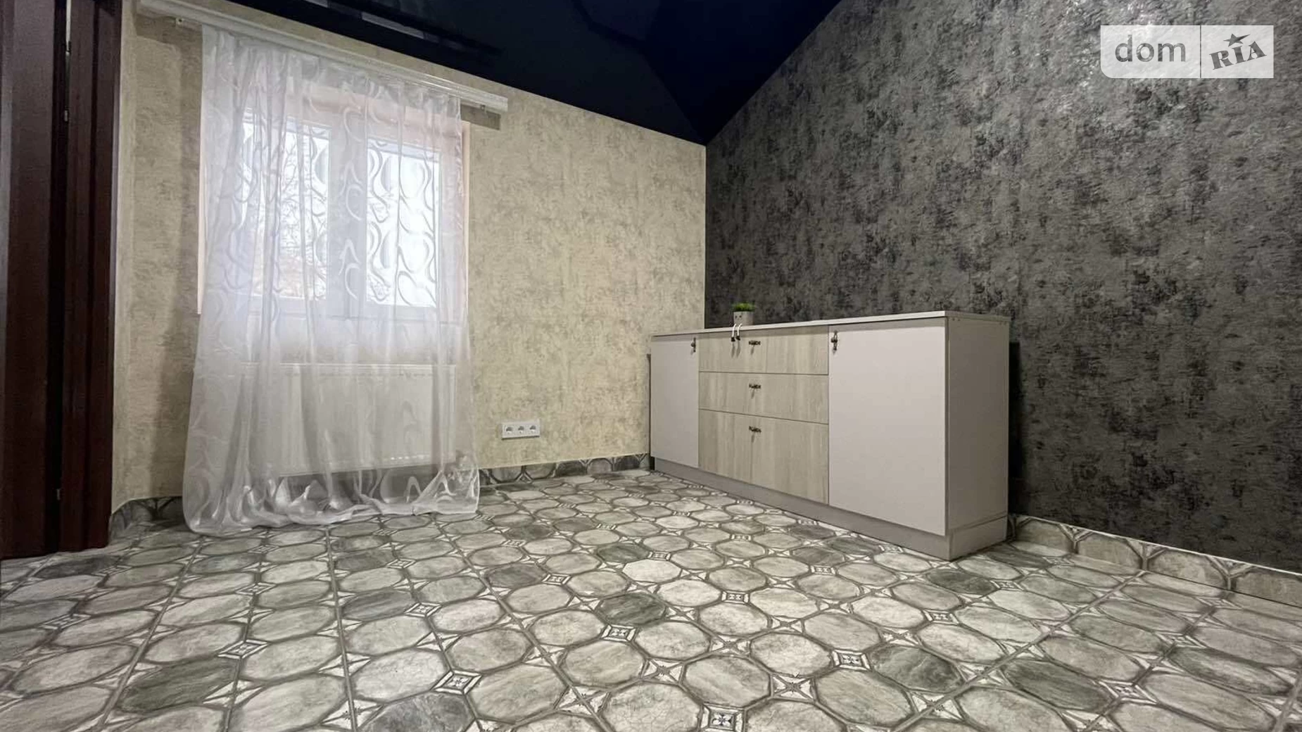 Продається 1-кімнатна квартира 40 кв. м у Ірпені, вул. Центральна, 19 - фото 2