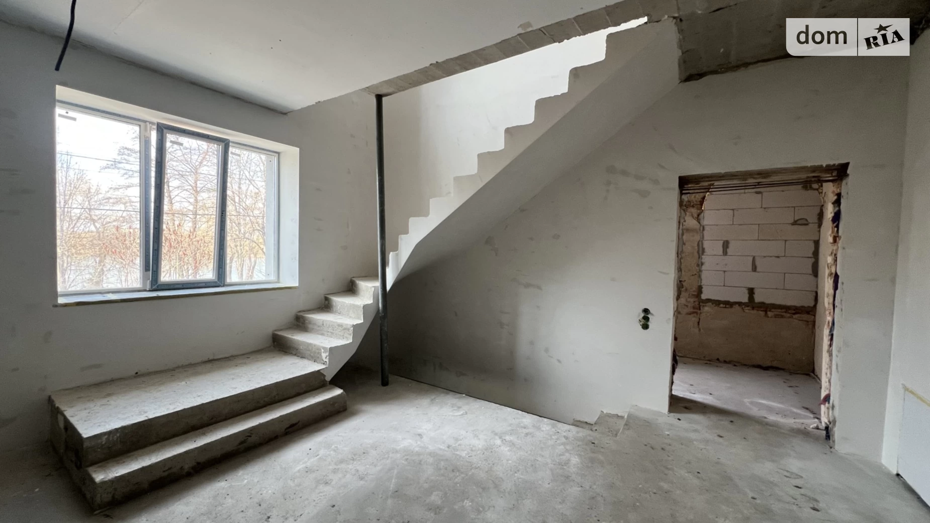 Продается дом на 2 этажа 300 кв. м с подвалом, цена: 225000 $ - фото 5