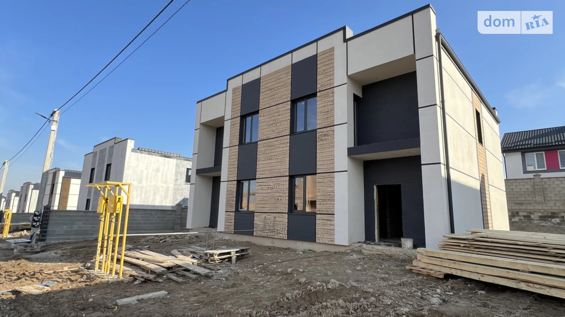 ул. Кулика и Гудачека(Макарова) Авторынок Ровно, цена: 72000 $ - фото 4
