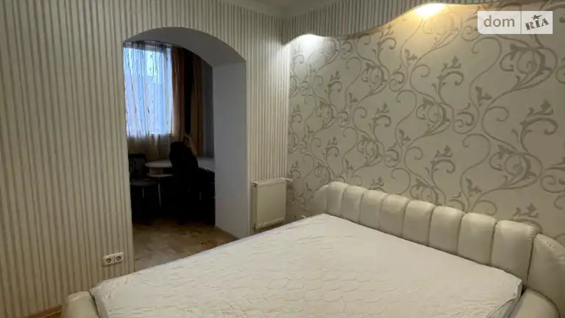 Продається 2-кімнатна квартира 95.4 кв. м у Дніпрі, вул. Дарницька - фото 2