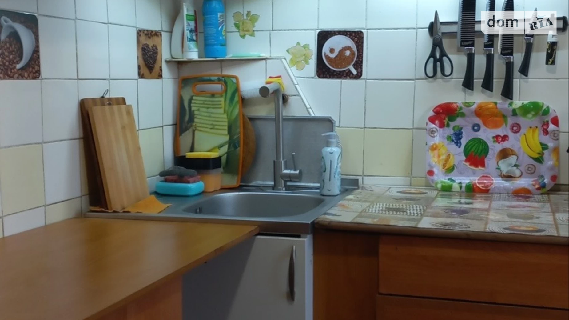 Продається 3-кімнатна квартира 52 кв. м у Чорноморську, вул. Данченка, 5 - фото 2