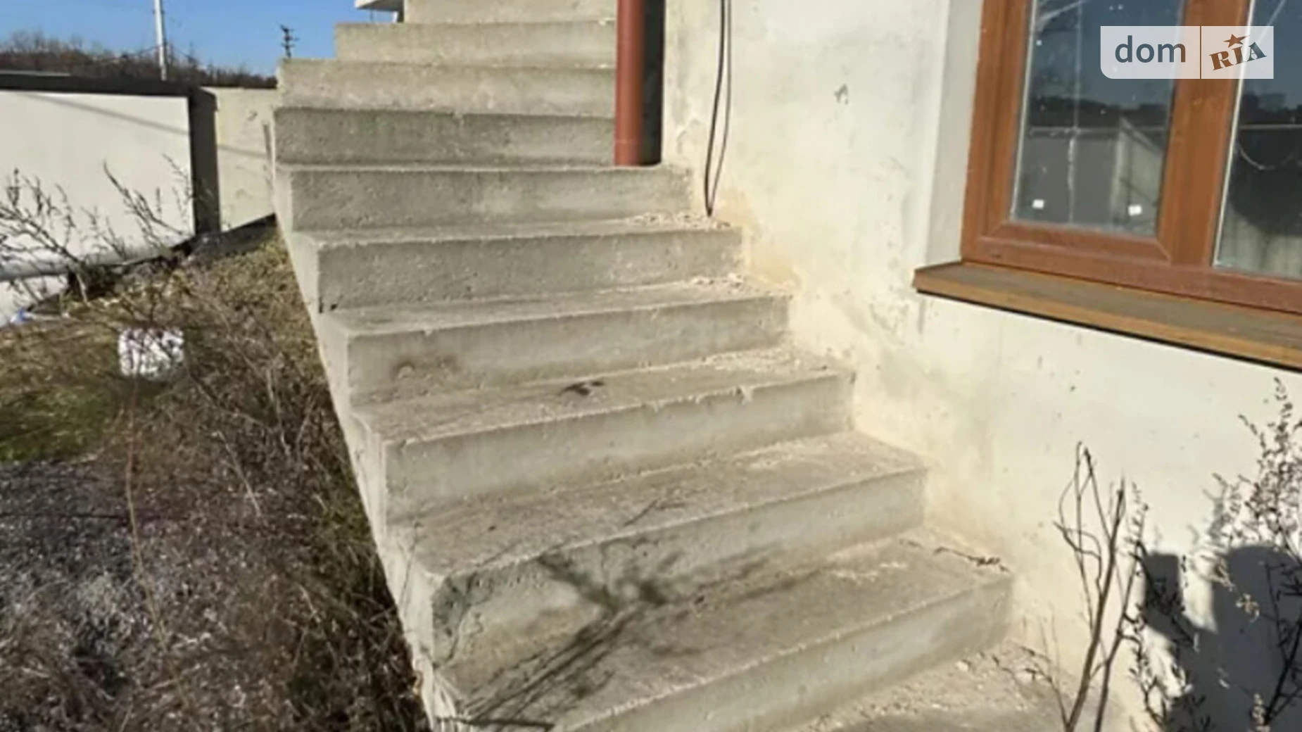 Продается дом на 3 этажа 198 кв. м с бассейном, цена: 80000 $ - фото 2