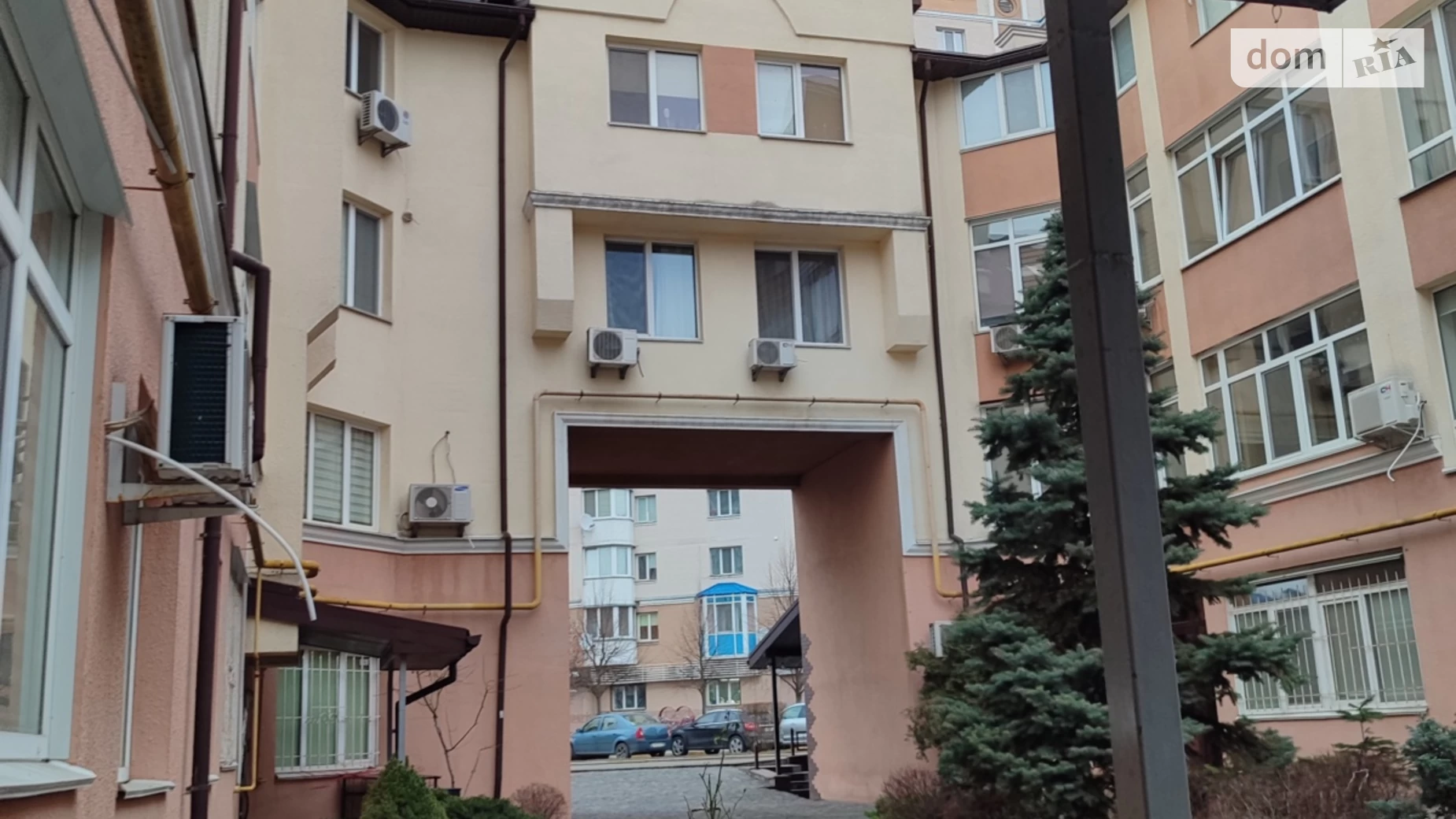 Продається 1-кімнатна квартира 46 кв. м у Бучі, бул. Богдана Хмельницького, 15-17 - фото 2
