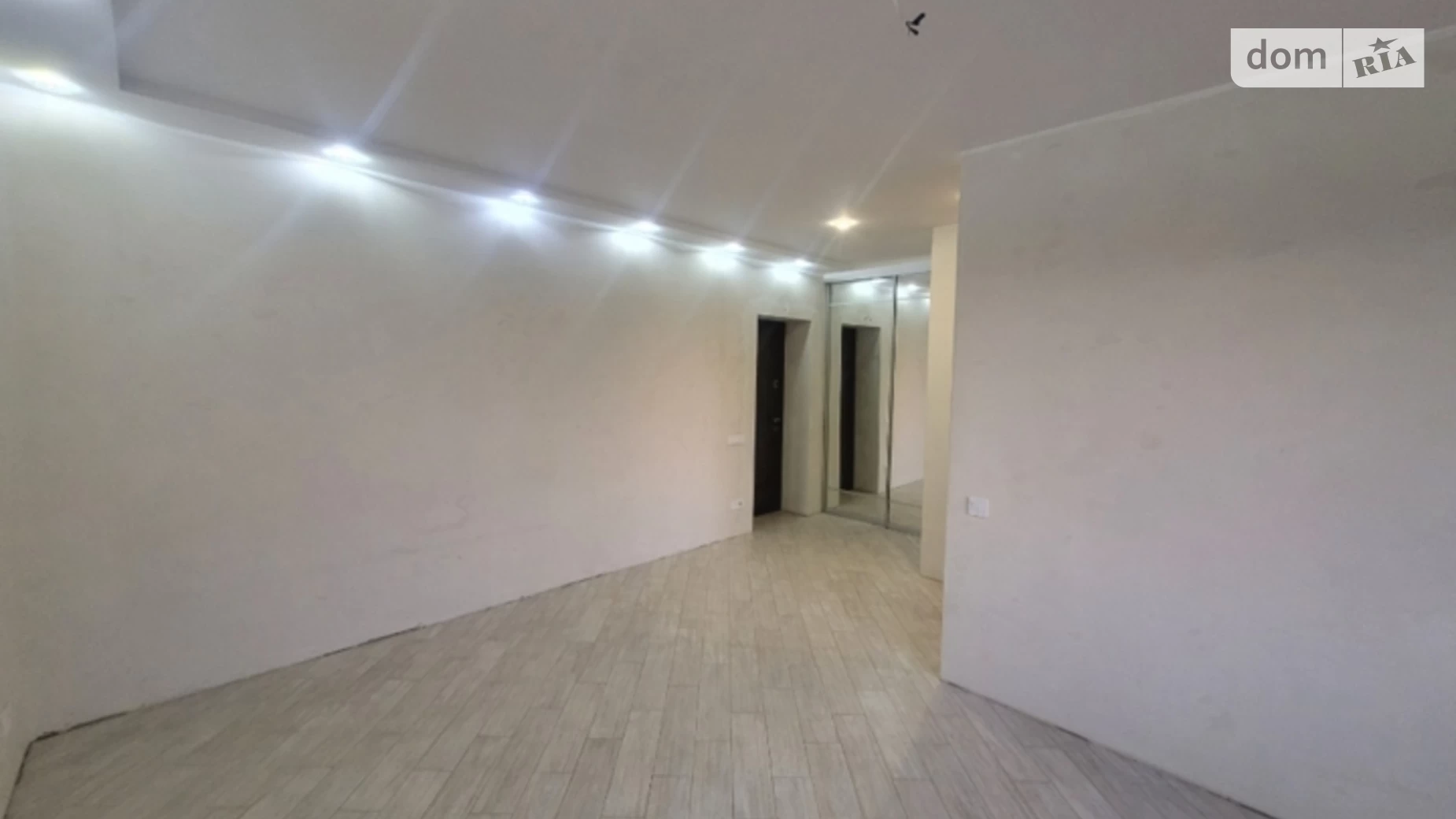 Продается 1-комнатная квартира 40.6 кв. м в Харькове, ул. Кричевского, 34 - фото 2