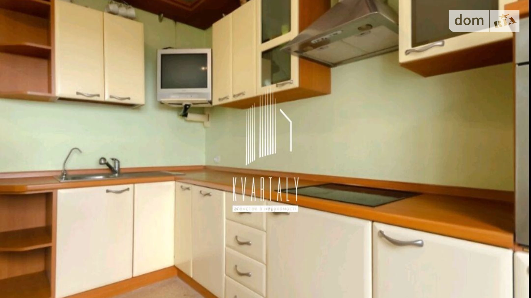 Продается 2-комнатная квартира 67 кв. м в Киеве, ул. Вишняковская, 13Б - фото 2