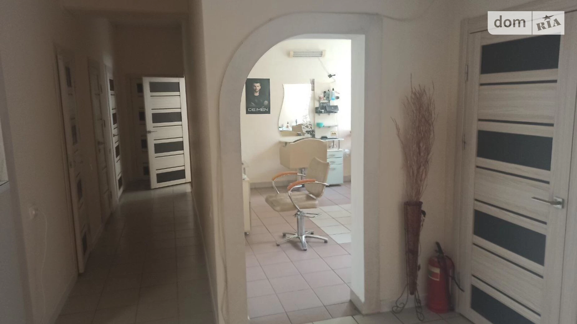 Сдается в аренду объект сферы услуг 104 кв. м в 1-этажном здании, цена: 44892 грн - фото 2