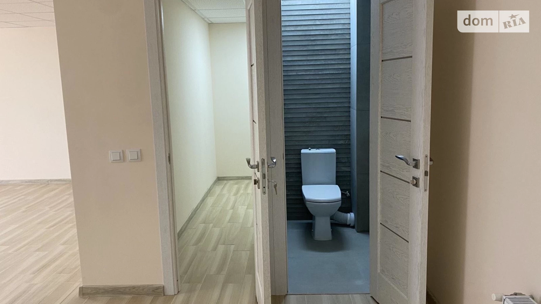 Продается офис 70 кв. м в бизнес-центре, цена: 75000 $ - фото 4