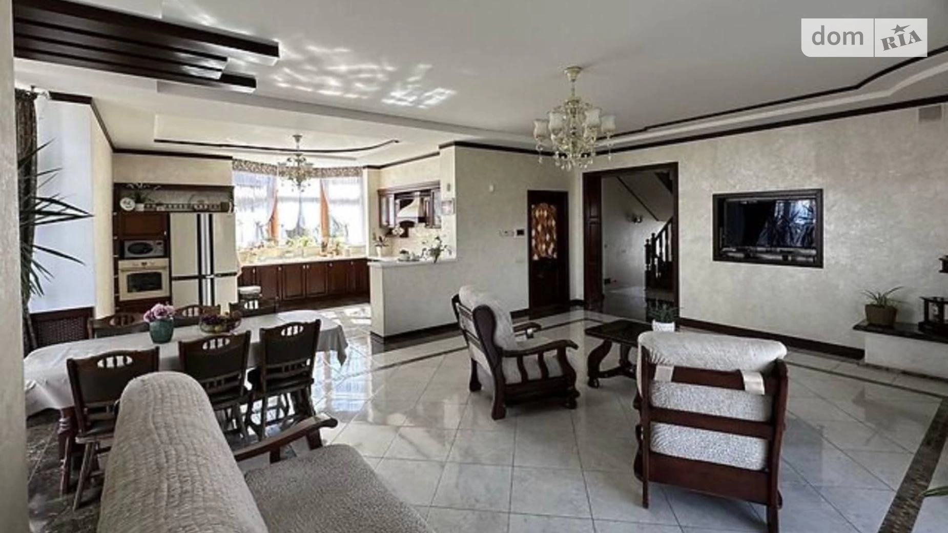 Продается дом на 2 этажа 419 кв. м с беседкой, цена: 379000 $ - фото 3