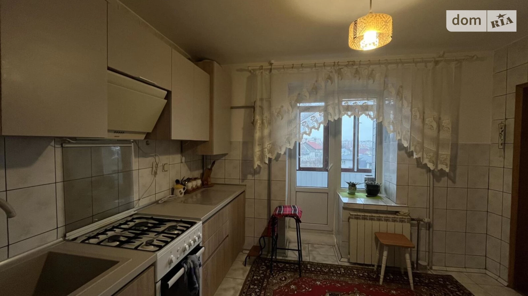 4-комнатная квартира 96 кв. м в Тернополе, ул. Самчука Уласа - фото 2