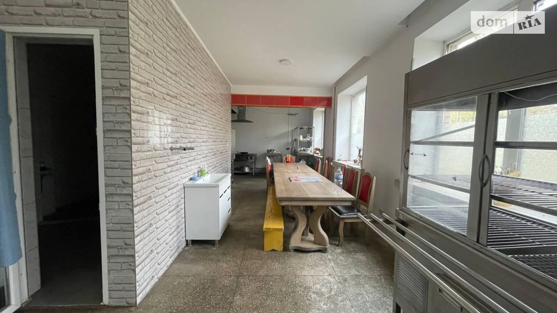 Сдается в аренду помещения свободного назначения 280 кв. м в 5-этажном здании, цена: 20720 грн - фото 2