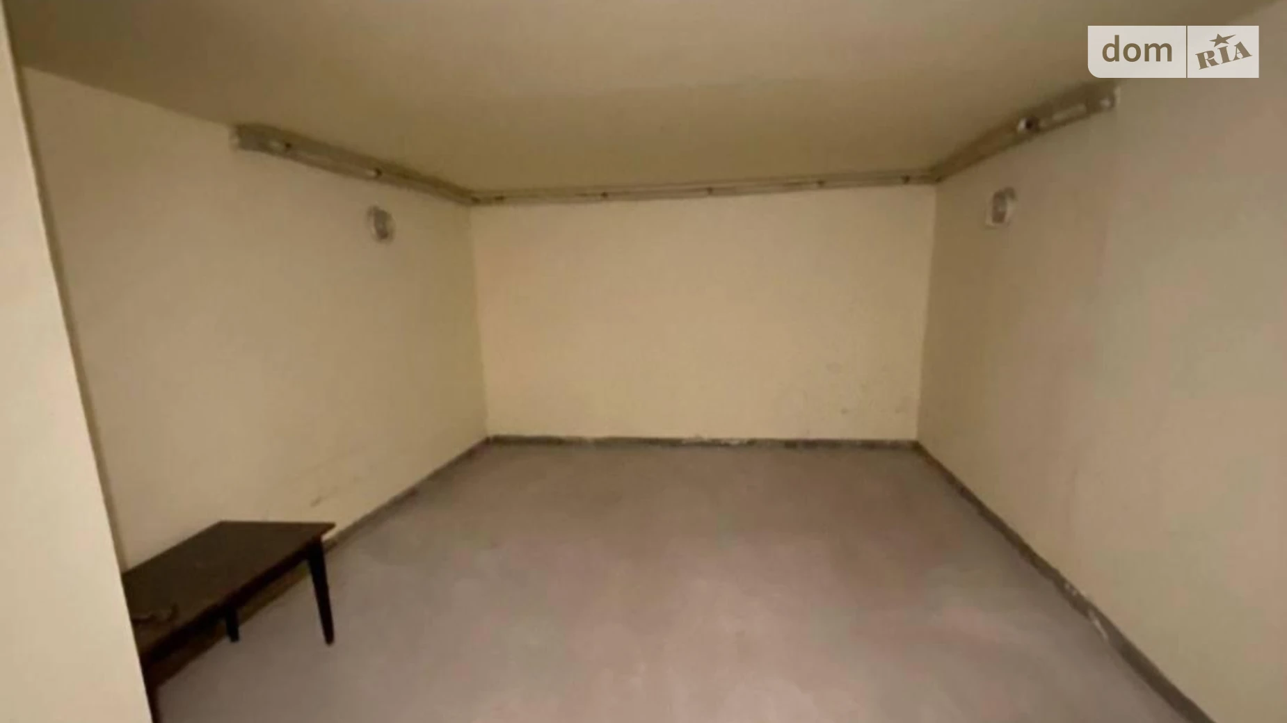 Продается отдельно стоящий гараж универсальный на 19 кв. м, цена: 17000 $ - фото 2