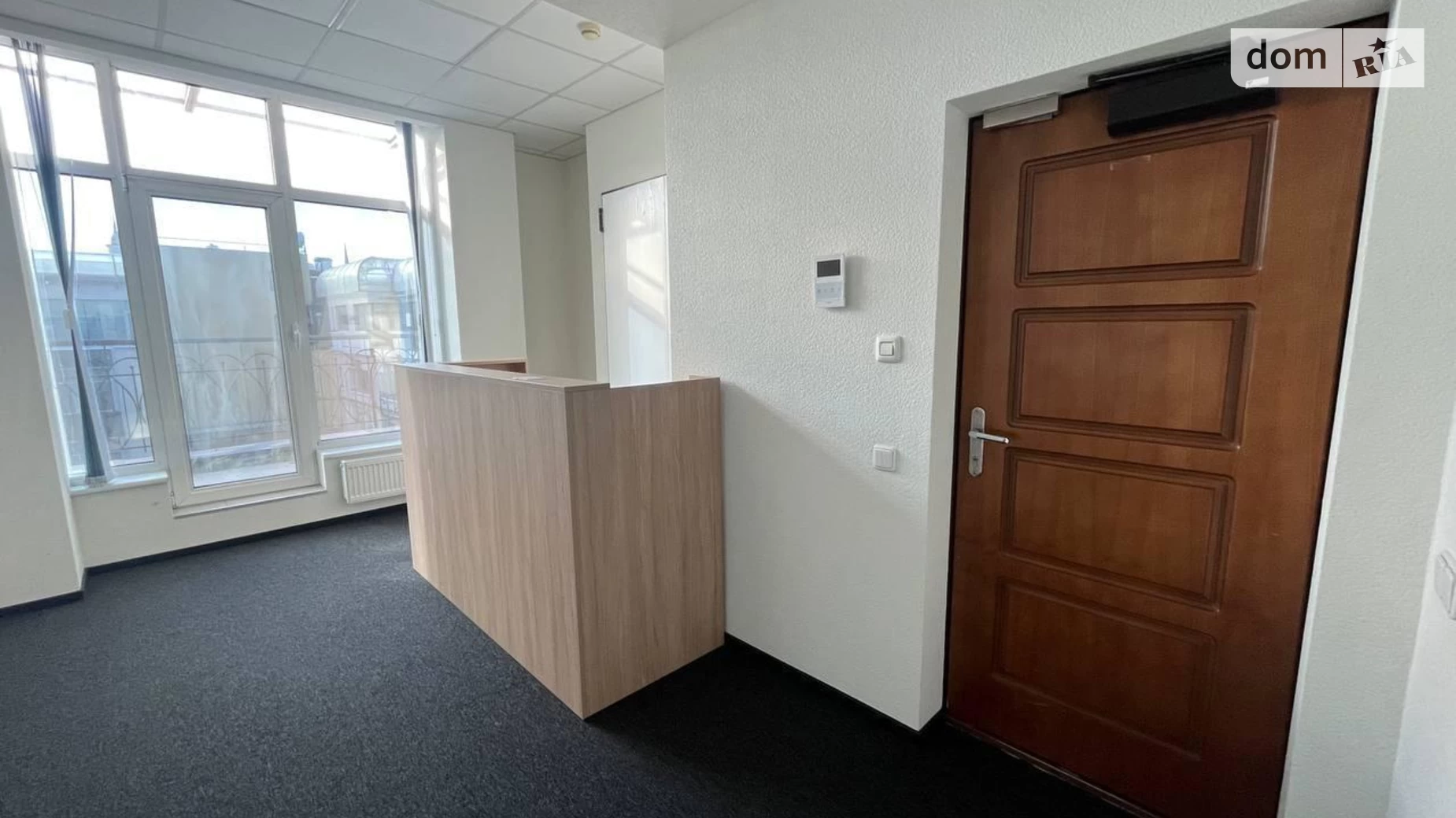 Здається в оренду офіс 200 кв. м в бізнес-центрі, цена: 4400 $ - фото 4