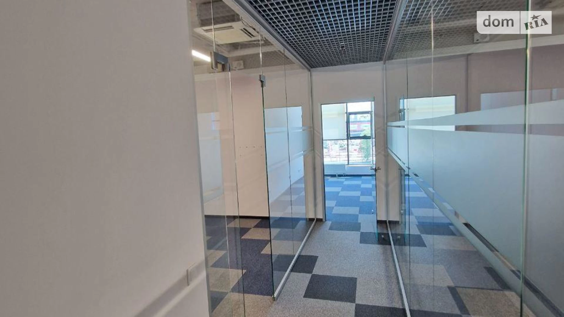Сдается в аренду офис 520 кв. м в бизнес-центре, цена: 11850 $ - фото 5