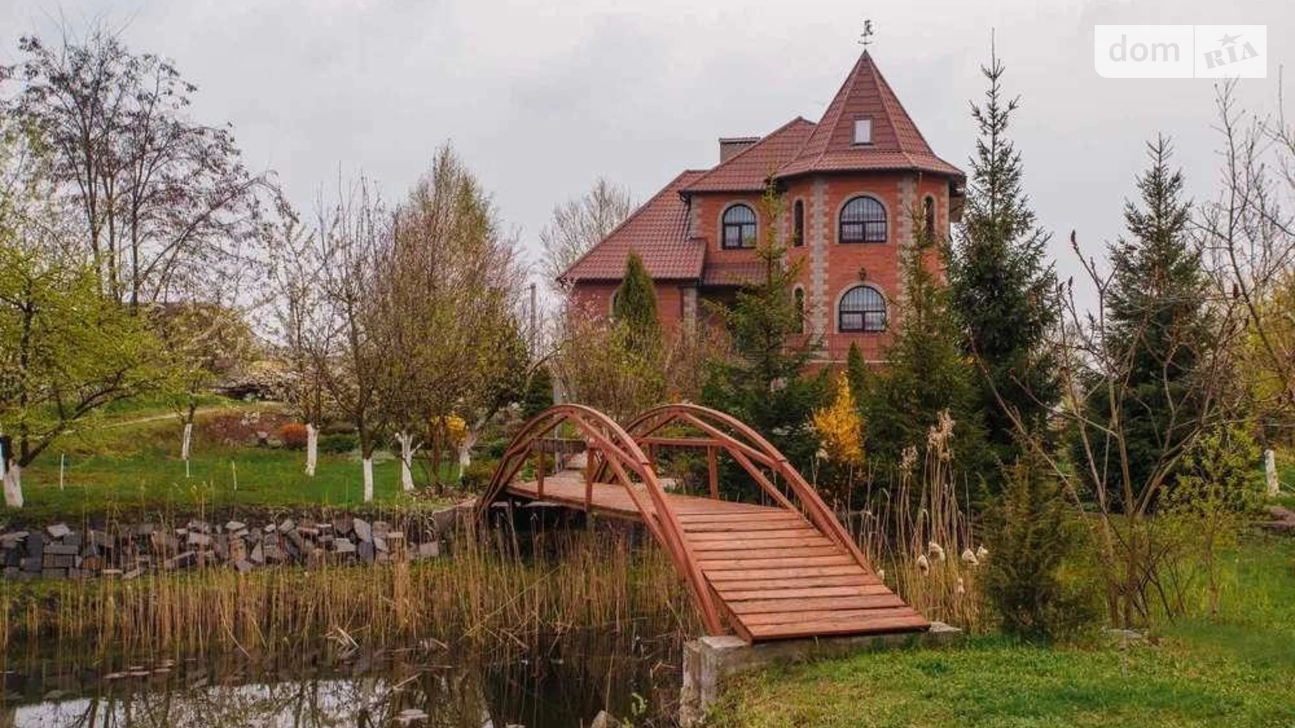 Продается дом на 2 этажа 280 кв. м с камином, цена: 250000 $ - фото 2