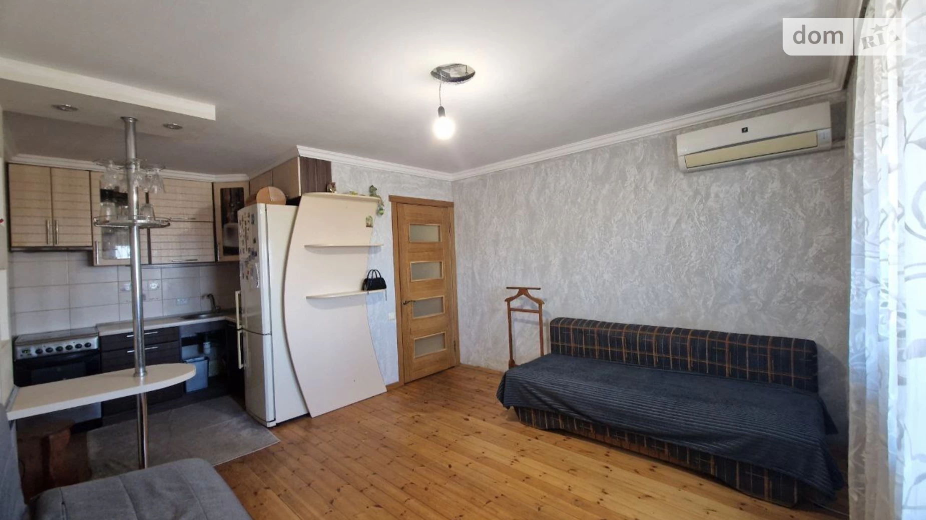 Продается 1-комнатная квартира 36 кв. м в Черноморском, ул. Гвардейская - фото 3
