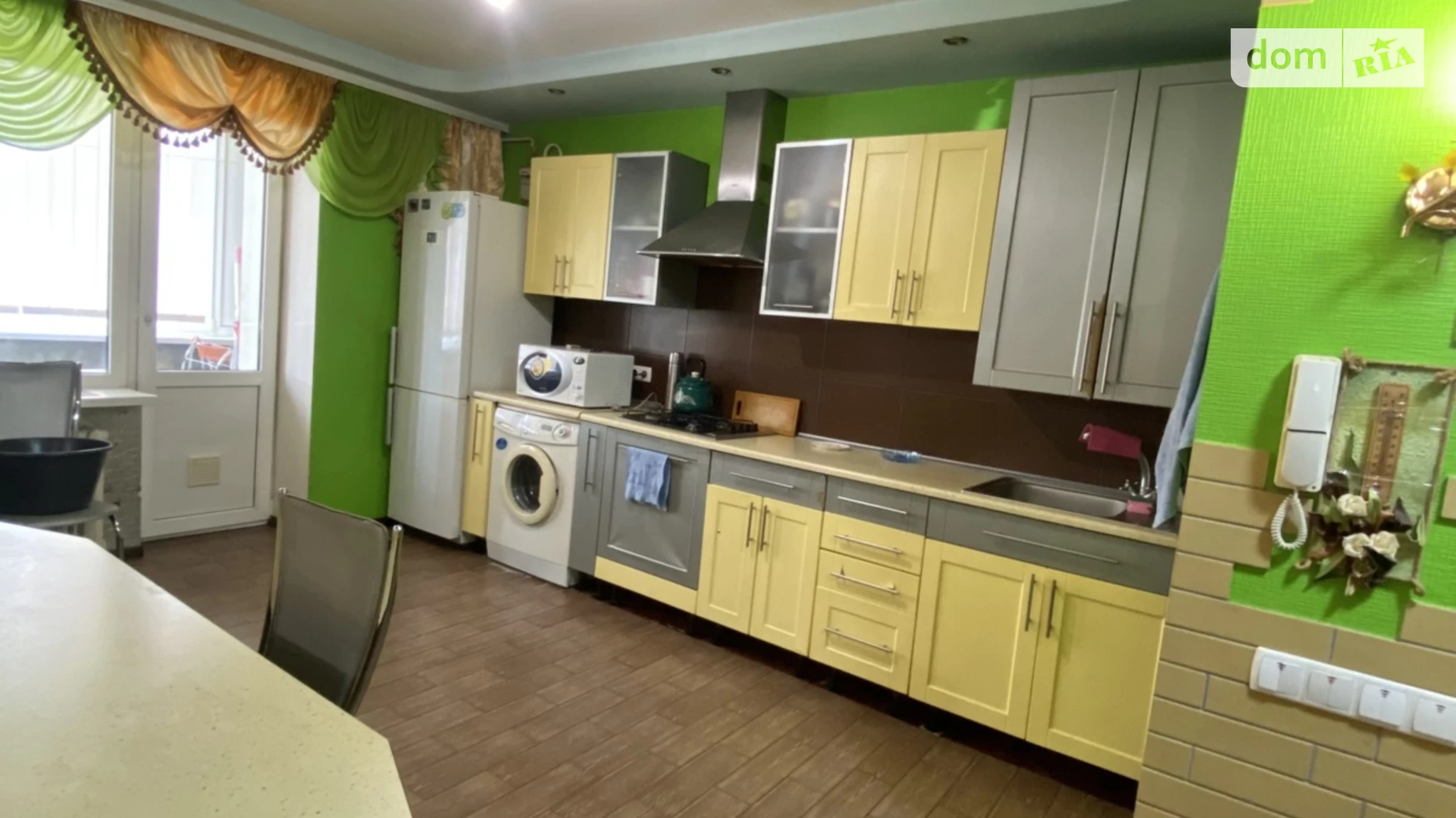 Продается 3-комнатная квартира 80 кв. м в Хмельницком, ул. Кармелюка, 12/1 - фото 3