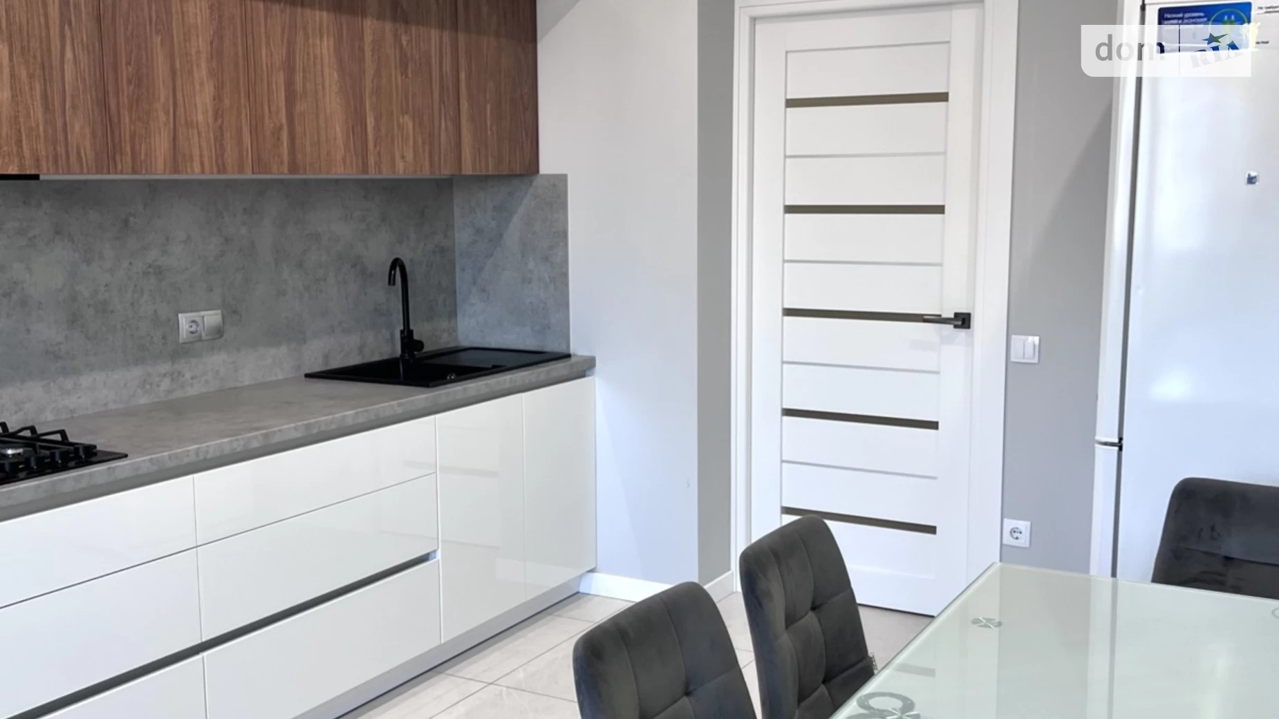 2-кімнатна квартира 75 кв. м у Тернополі, вул. Тролейбусна, 3Б - фото 2