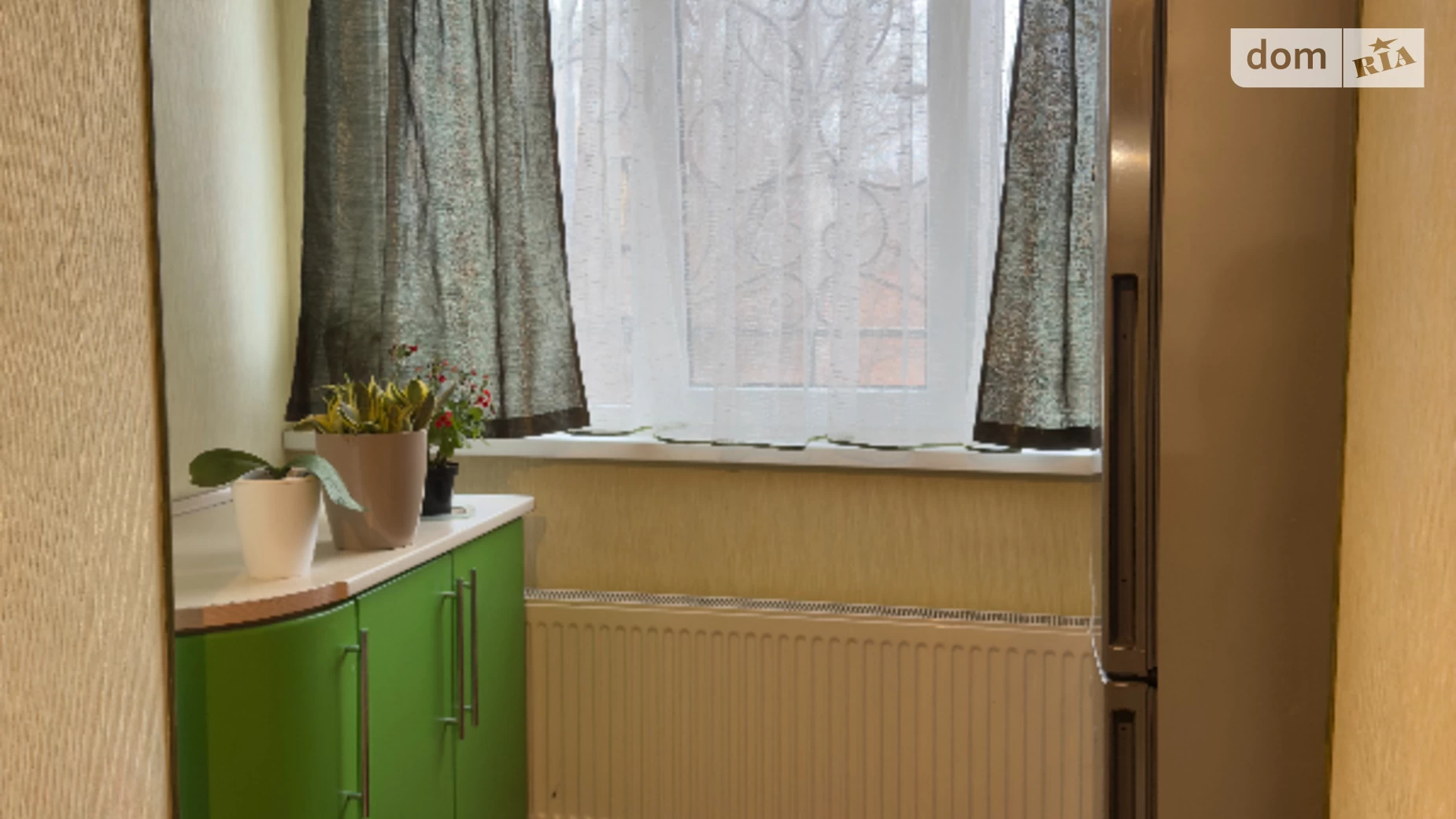 Продается 3-комнатная квартира 73.3 кв. м в Славуте, ул. Изяславская - фото 2