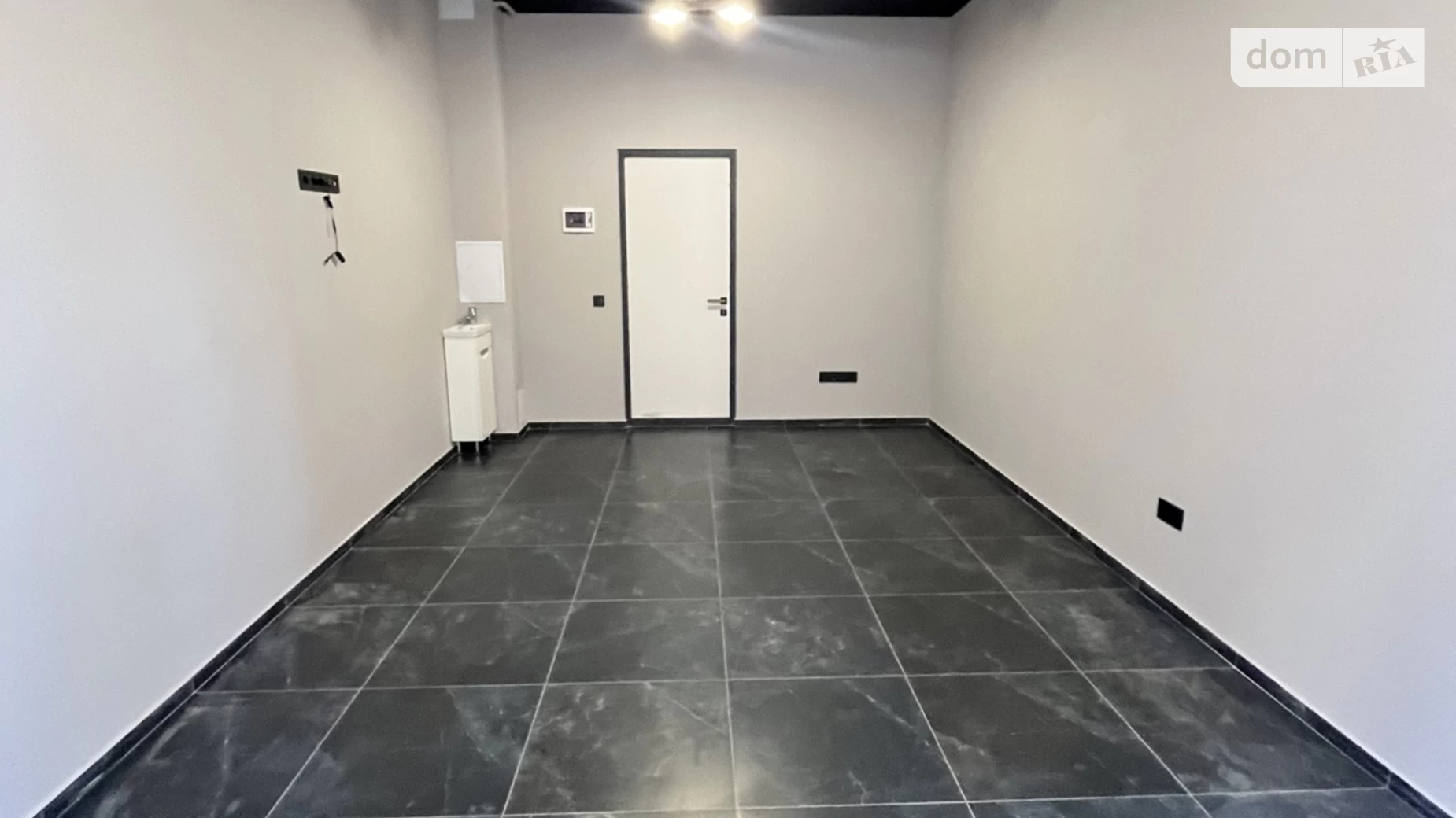 Сдается в аренду офис 22 кв. м в бизнес-центре, цена: 7200 грн - фото 2