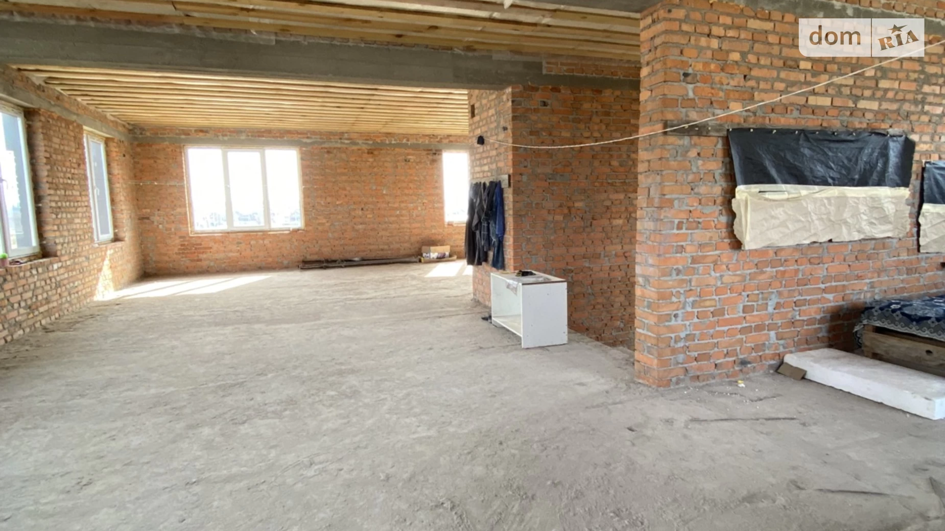 Продается дом на 2 этажа 200 кв. м с беседкой, цена: 120000 $ - фото 2
