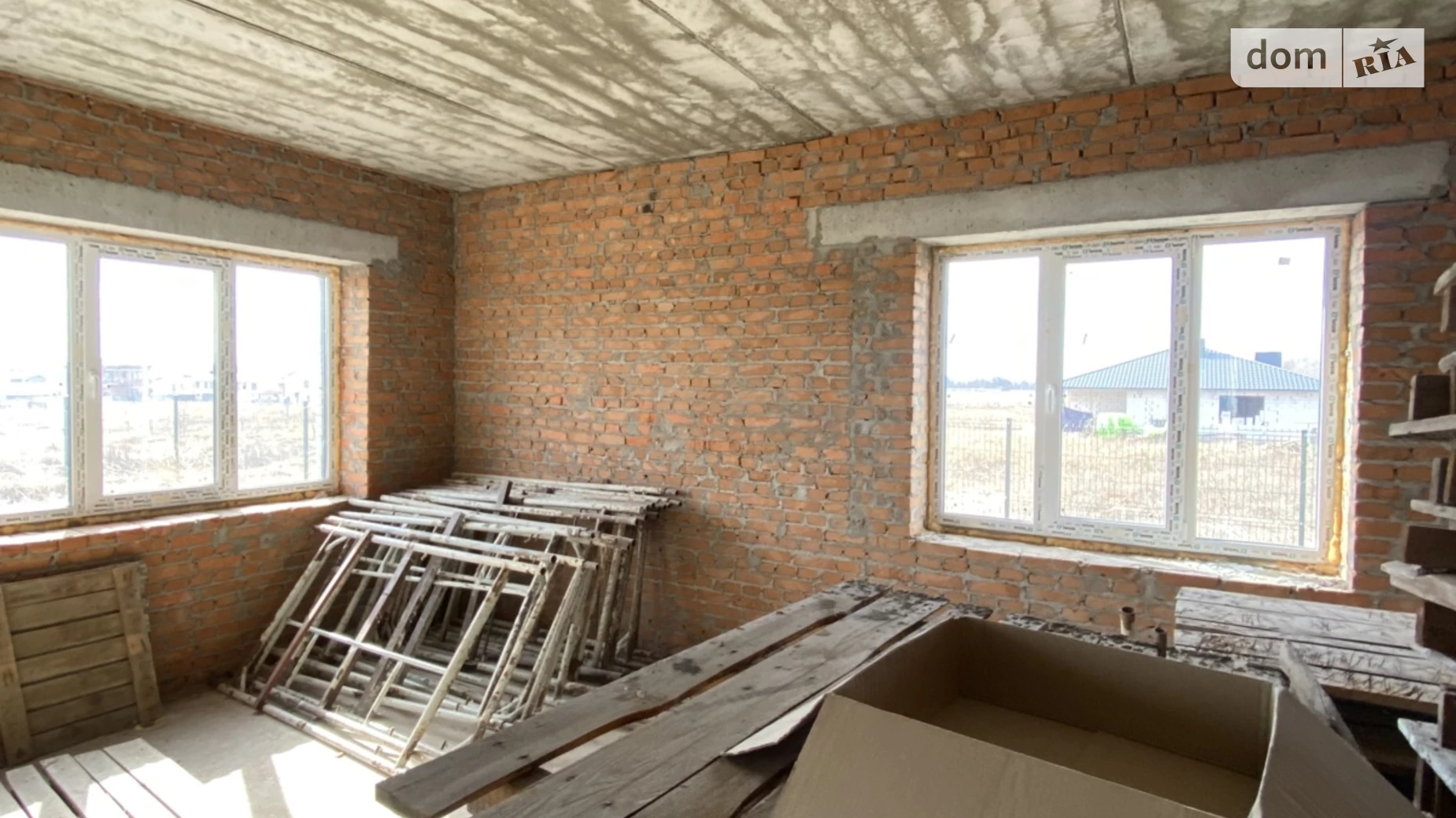 Продается дом на 2 этажа 200 кв. м с беседкой, цена: 120000 $ - фото 5