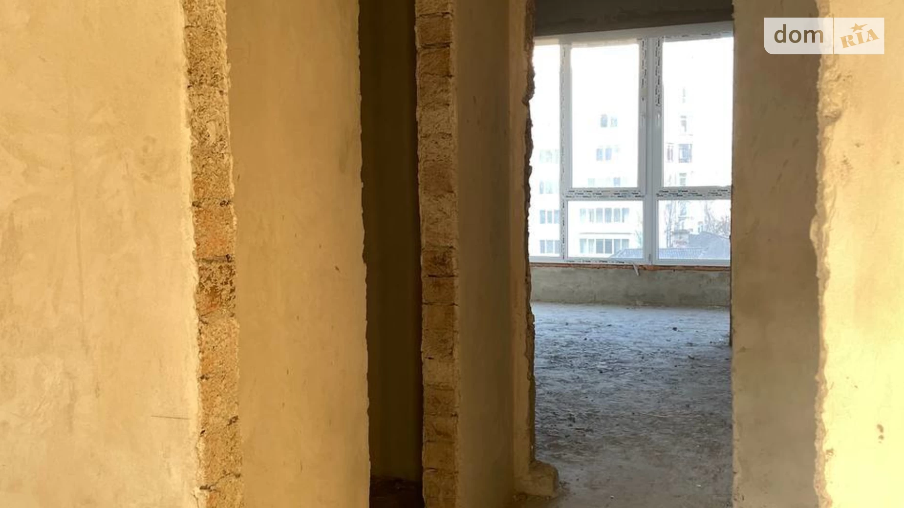 Продается 1-комнатная квартира 50 кв. м в Ивано-Франковске, ул. Галицкая, 94 - фото 3