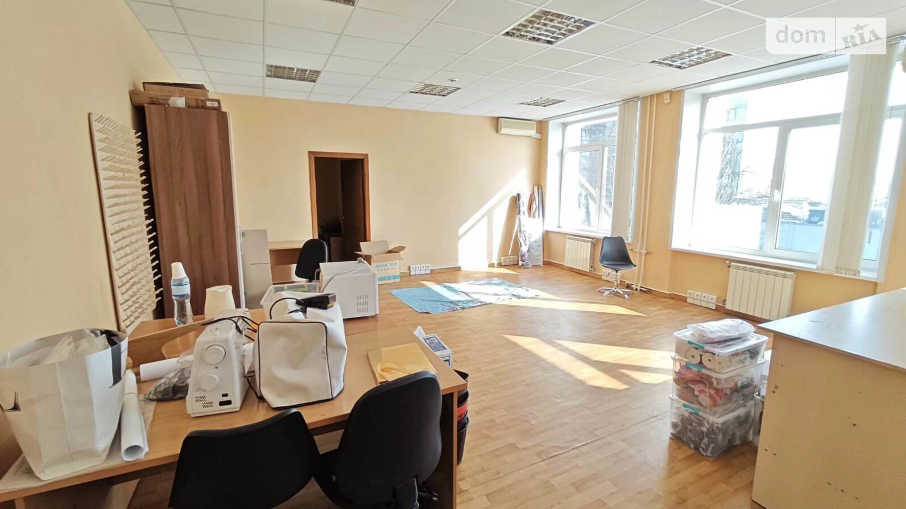 Сдается в аренду офис 70 кв. м в бизнес-центре, цена: 20300 грн - фото 5
