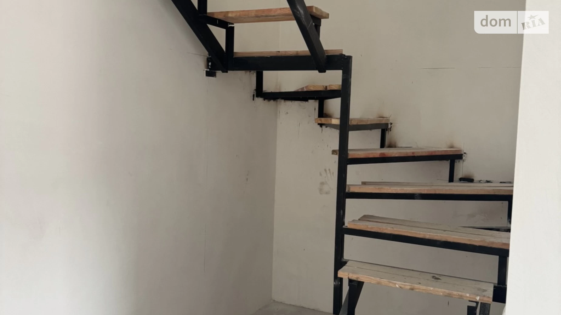 Продается дом на 2 этажа 111 кв. м с верандой, цена: 79000 $ - фото 2