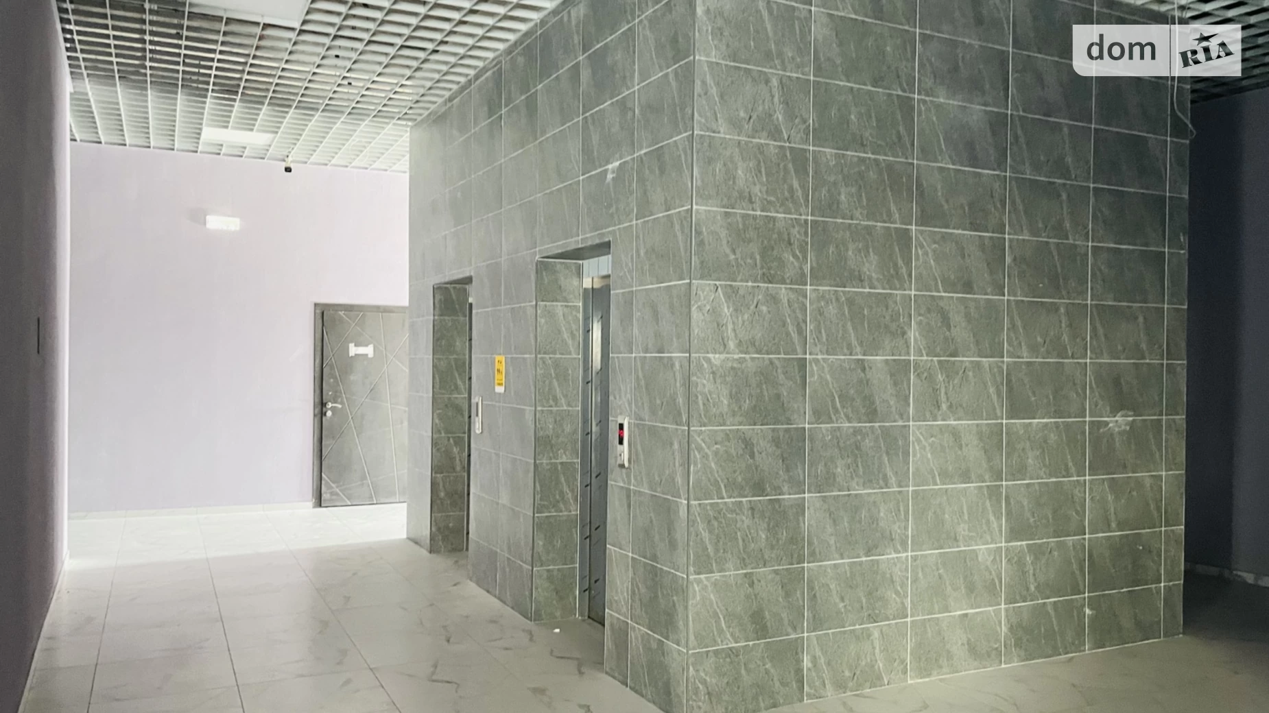 Продается офис 272 кв. м в бизнес-центре, цена: 239000 $ - фото 3