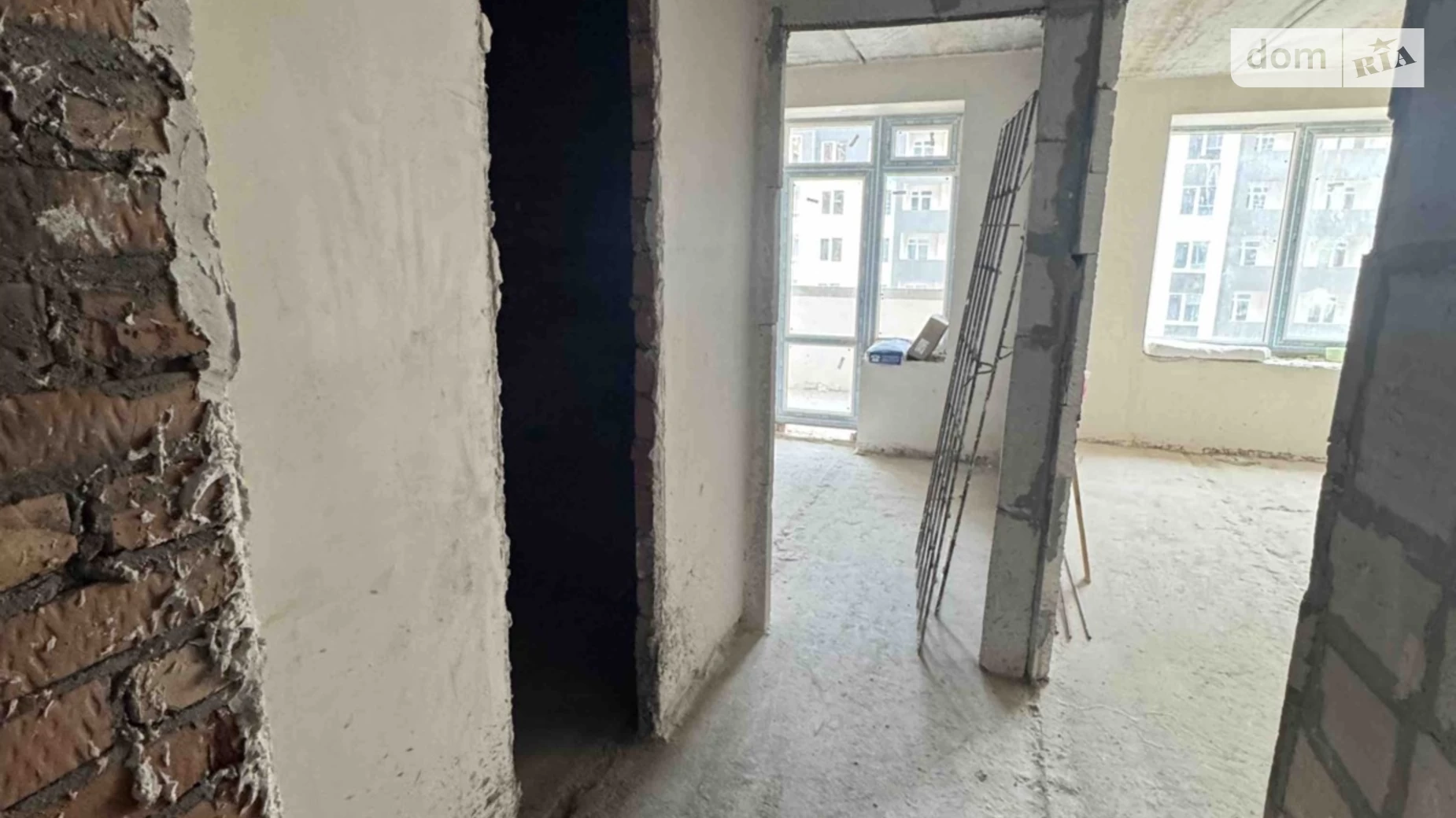 Продается 1-комнатная квартира 32 кв. м в Хмельницком, ул. Нижняя Береговая, 1Б корпус 2 - фото 2