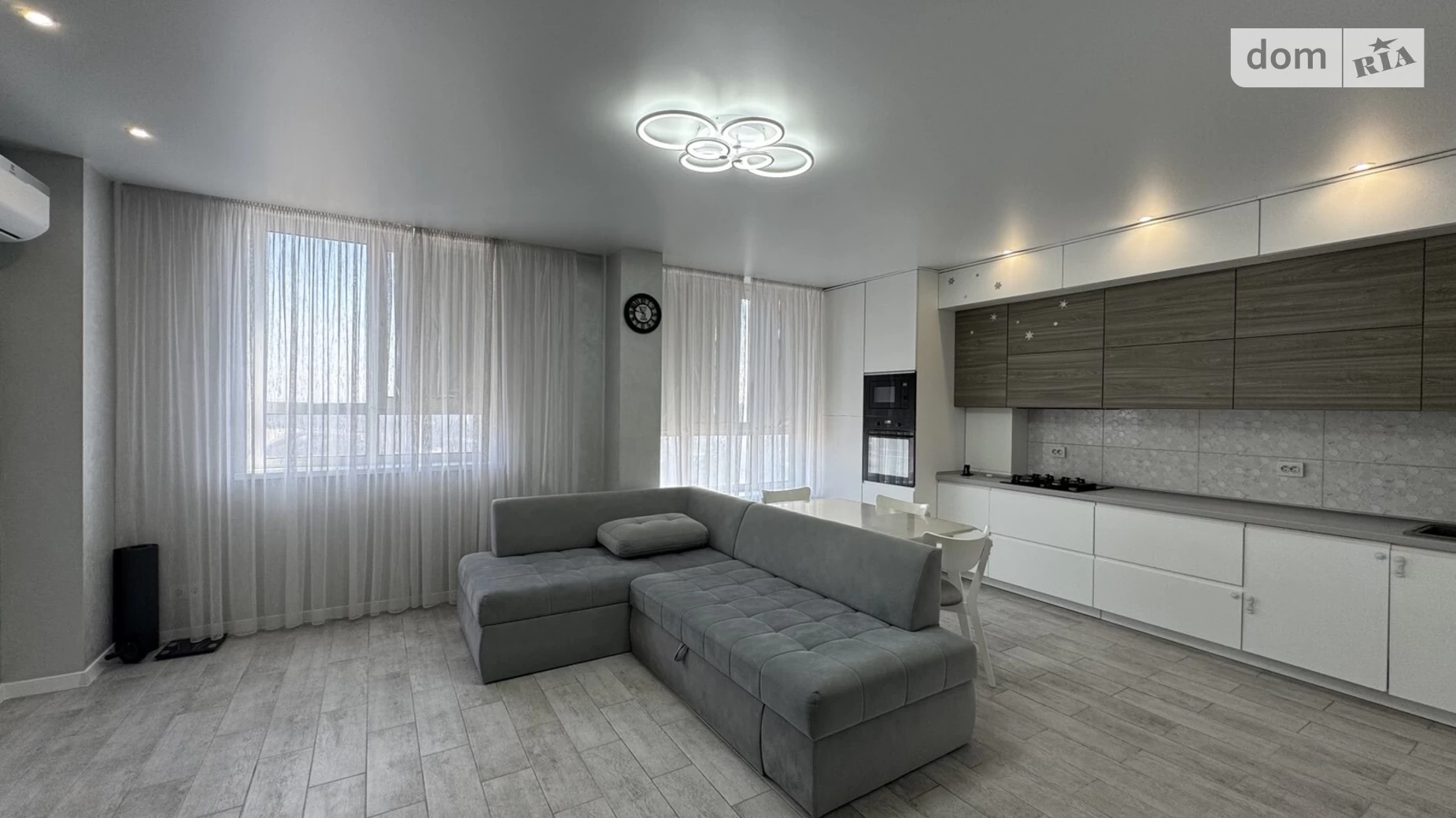 Продается 3-комнатная квартира 80.7 кв. м в Ирпене, ул. Николая Сингаевского(Новооскольская), 2Є - фото 2