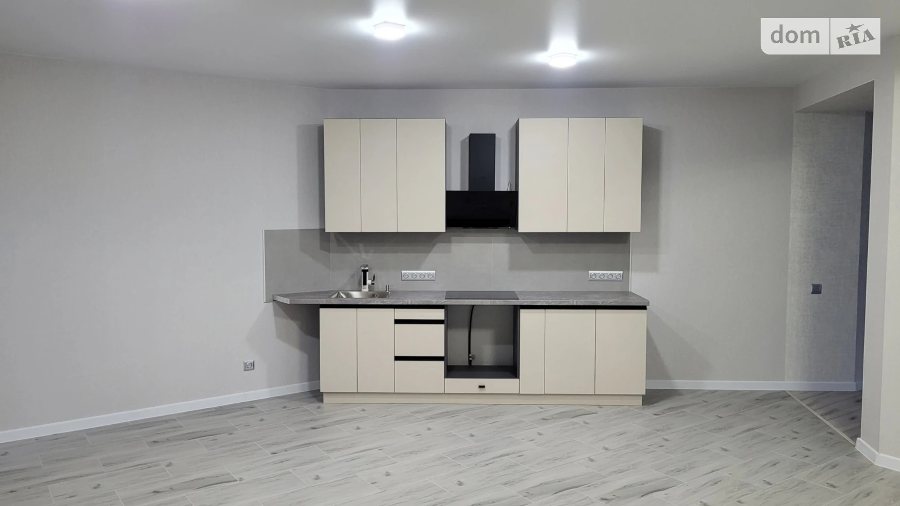 Продается 3-комнатная квартира 82 кв. м в Мукачеве, ул. Варшавская(Александра Осипенко), 31Б - фото 5