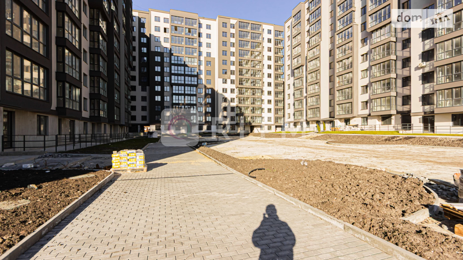 Продається 1-кімнатна квартира 50.4 кв. м у Львові, вул. Роксоляни - фото 3