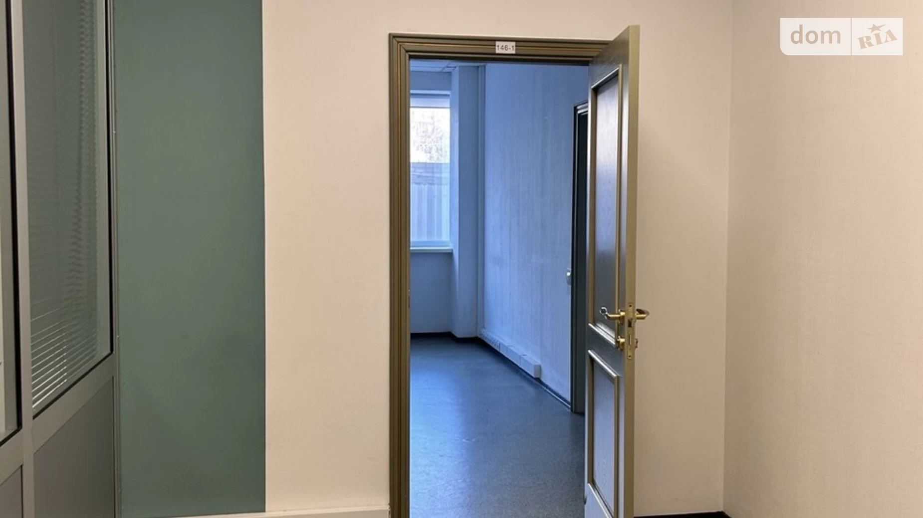 Сдается в аренду офис 145 кв. м в бизнес-центре, цена: 2465 $ - фото 3