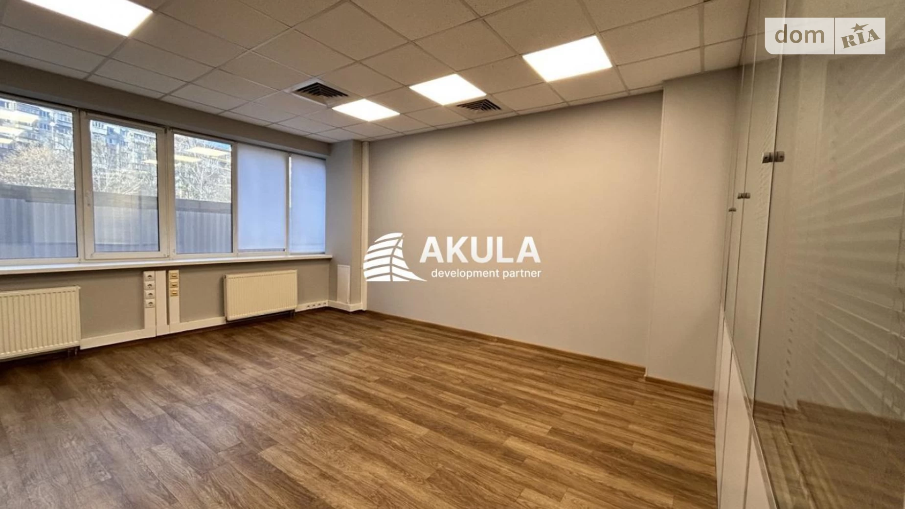 Сдается в аренду офис 57 кв. м в бизнес-центре, цена: 850 $ - фото 3