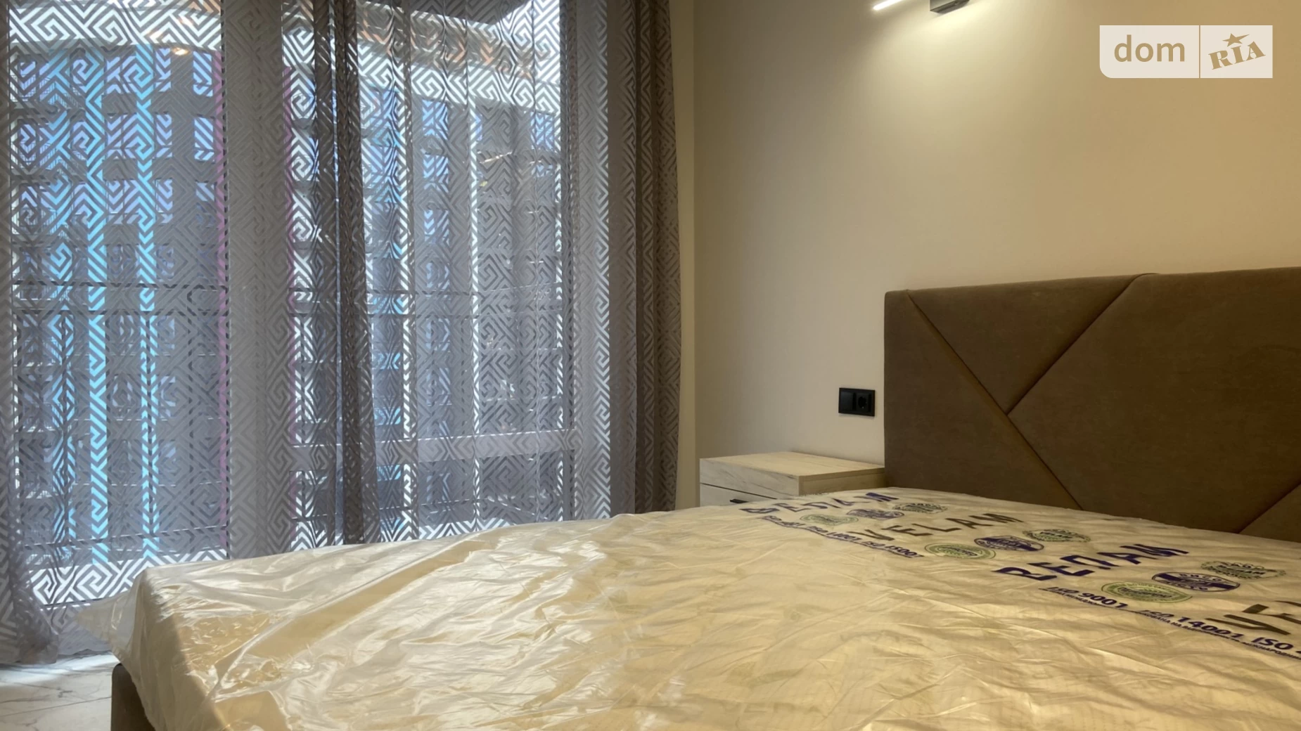 Сдается в аренду 2-комнатная квартира 49 кв. м в Ивано-Франковске, ул. Крайковского, 1А - фото 2