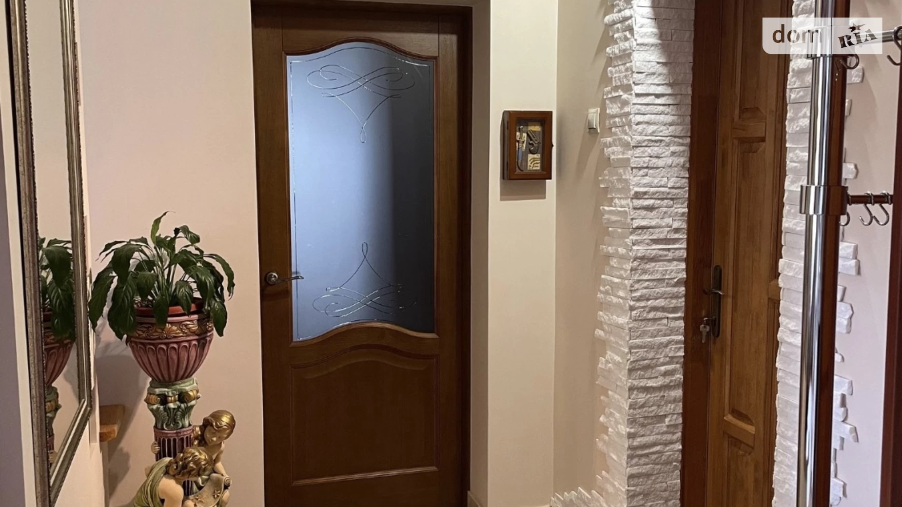 Продается 3-комнатная квартира 70 кв. м в Ужгороде, ул. Владимирская, 65 - фото 3