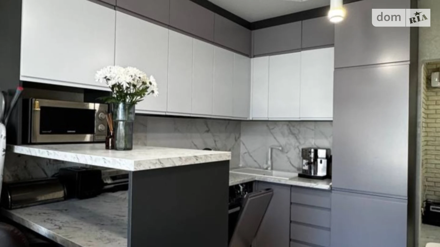 Продается 1-комнатная квартира 39.7 кв. м в Ирпене, ул. Университетская(Карла Маркса), 3/10 - фото 2