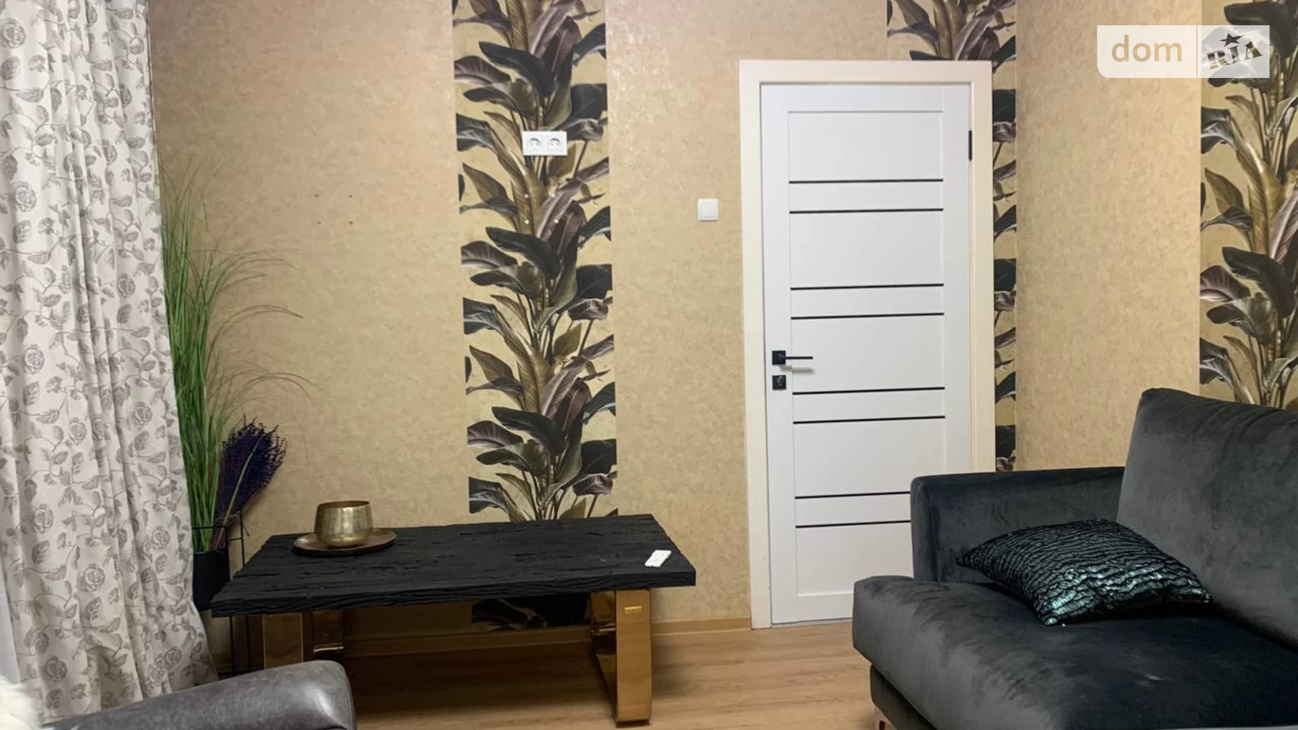 Продается офис 82.2 кв. м в бизнес-центре, цена: 185000 $ - фото 4