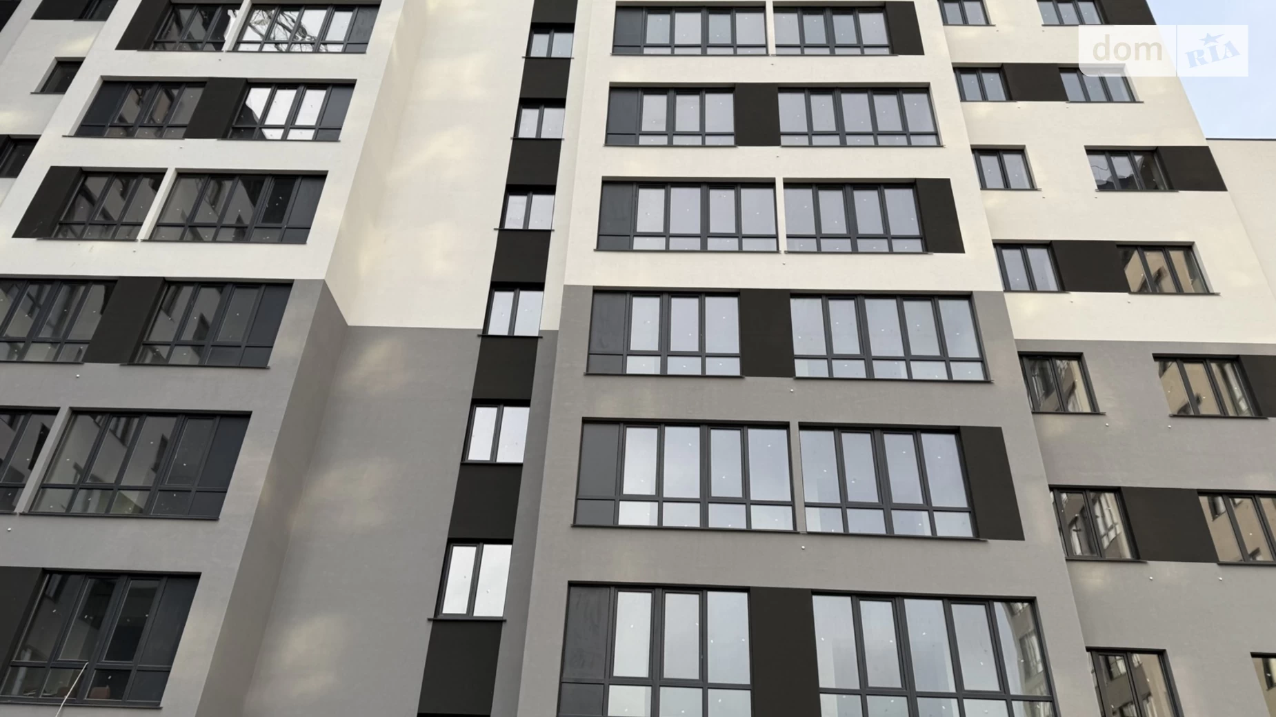 Продается 1-комнатная квартира 41 кв. м в Хмельницком, ул. Озерная, 16Б корпус 3 - фото 2