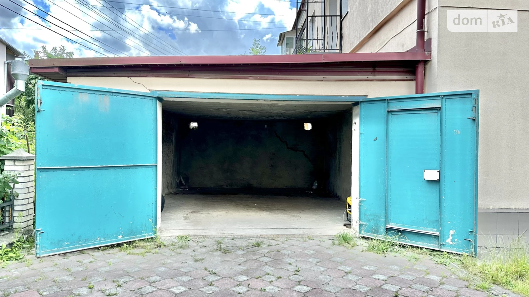 Продается отдельно стоящий гараж под легковое авто на 27.6 кв. м, цена: 12000 $ - фото 3