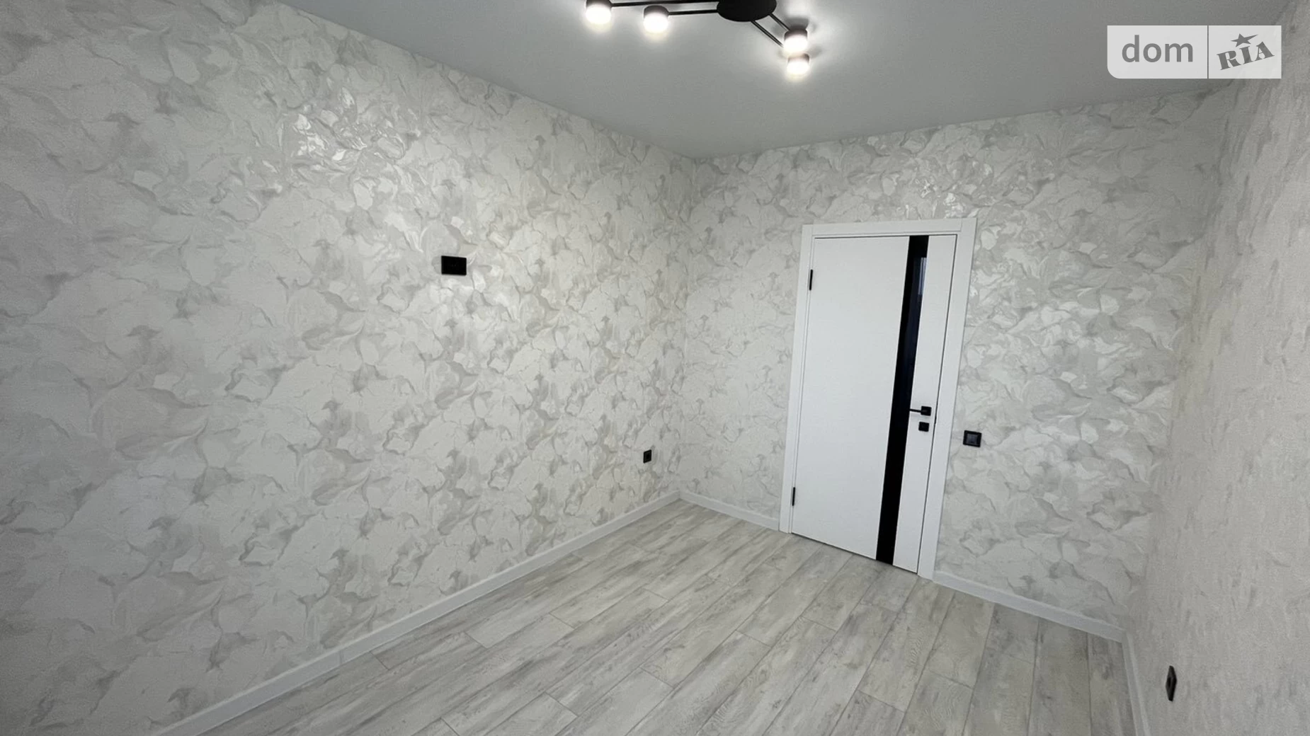 Продается 2-комнатная квартира 64 кв. м в Хмельницком, ул. Трудовая, 5Г - фото 2