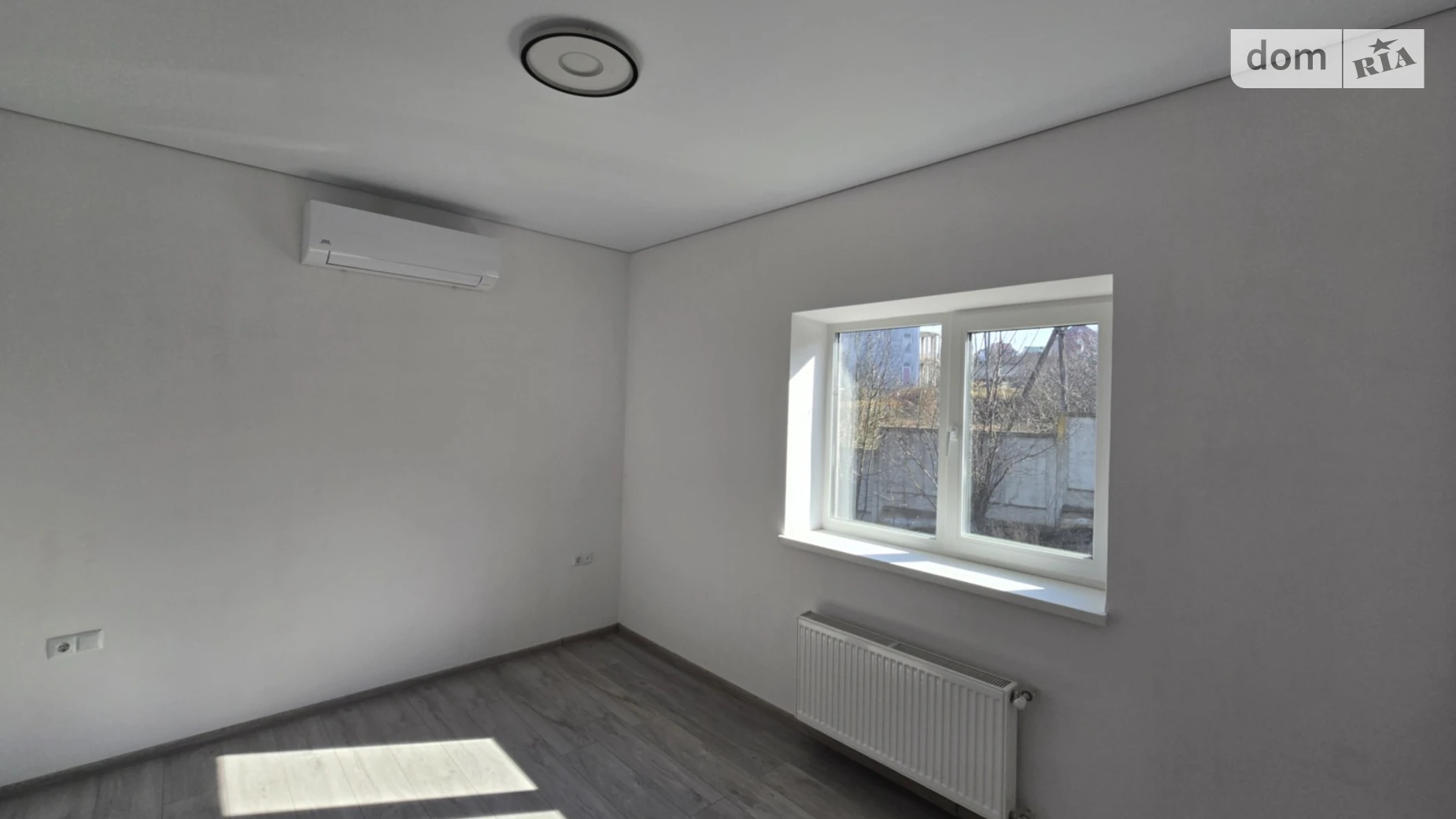 Продается дом на 2 этажа 120 кв. м с камином, цена: 155000 $ - фото 5