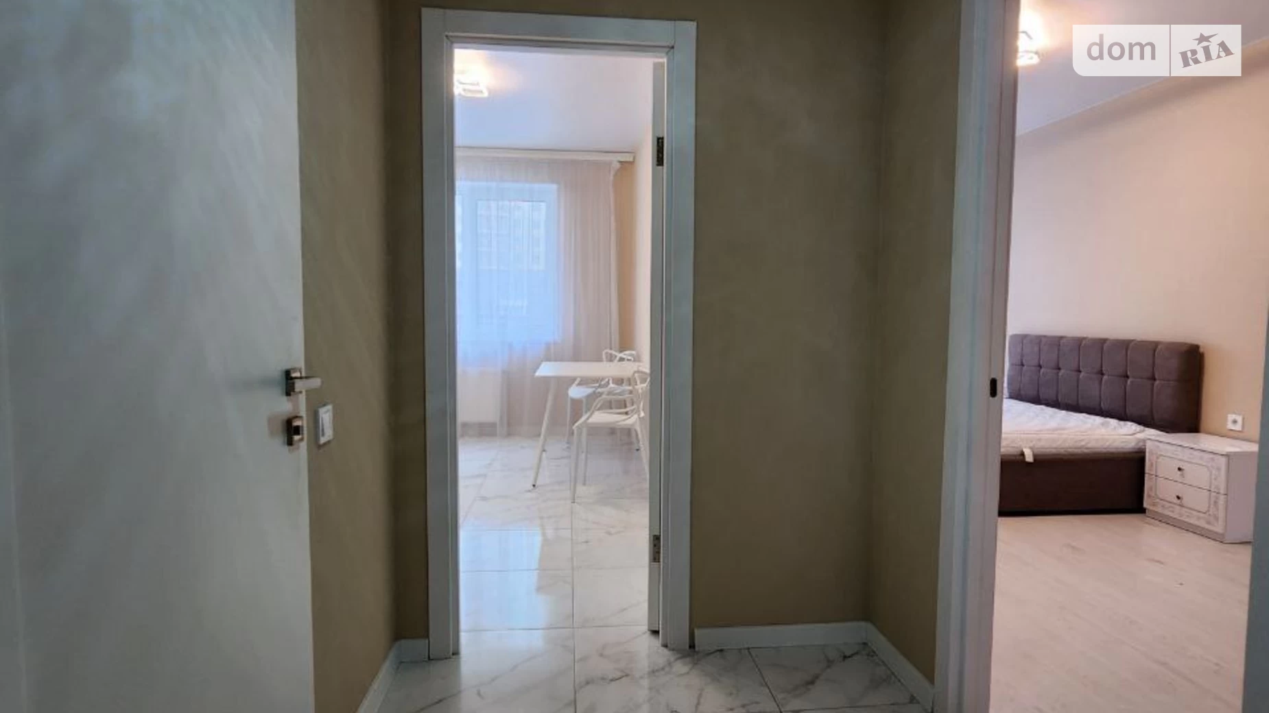 Продается 1-комнатная квартира 40 кв. м в Крыжановка, ул. Академика Сахарова, 3Г - фото 4