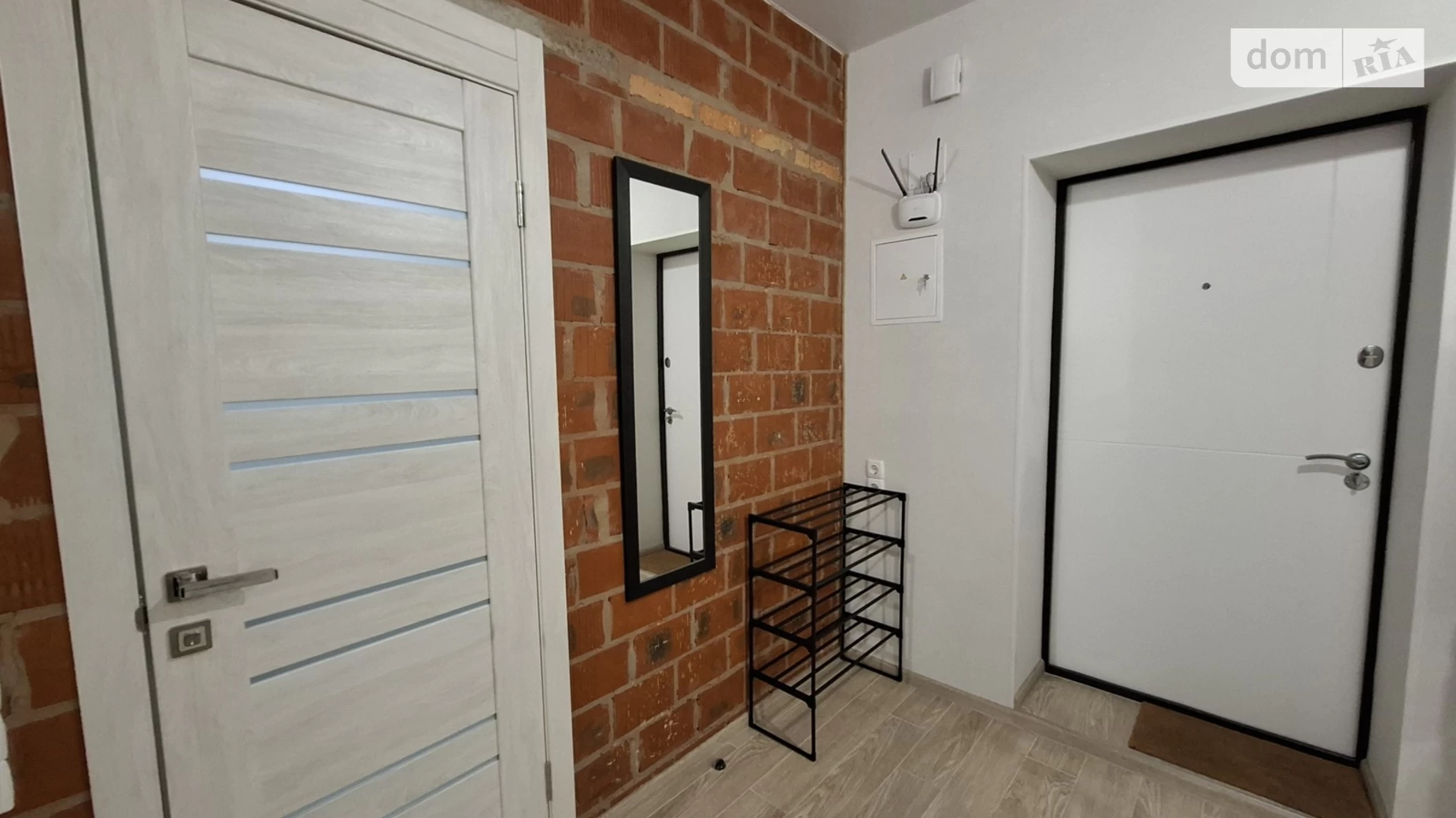 Продается 1-комнатная квартира 43 кв. м в Киеве, вул. Метрологическая, 21А - фото 2