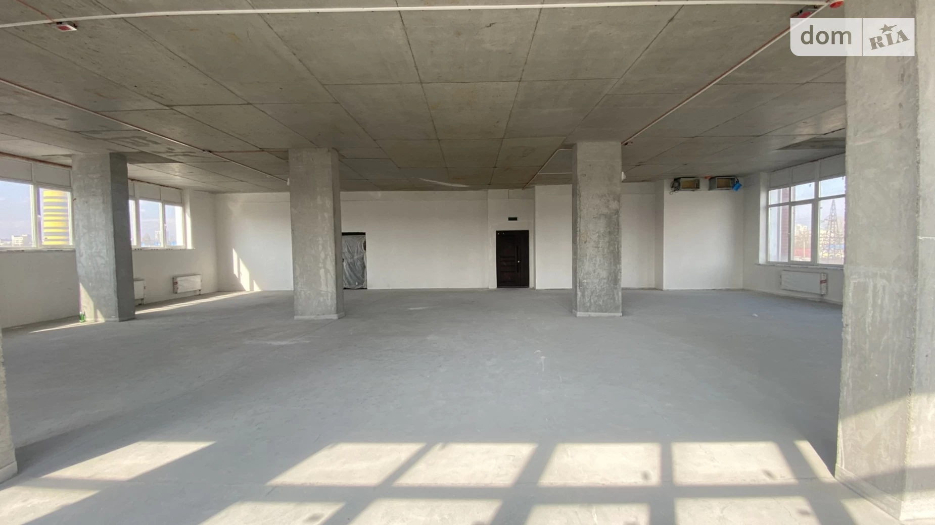 Продається офіс 303 кв. м в бізнес-центрі, цена: 10908000 грн - фото 4